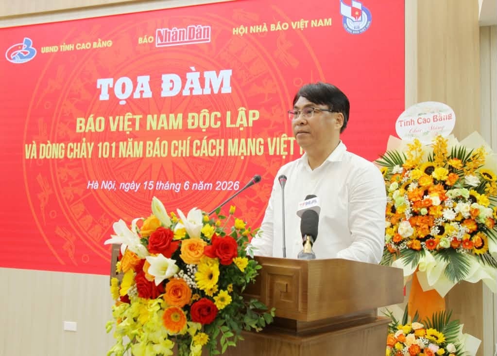 Ủy viên Trung ương Đảng, Bí thư Tỉnh ủy, Chủ tịch UBND tỉnh Cao Bằng Phan Thăng An phát biểu bec. Ảnh: Ban tổ chức