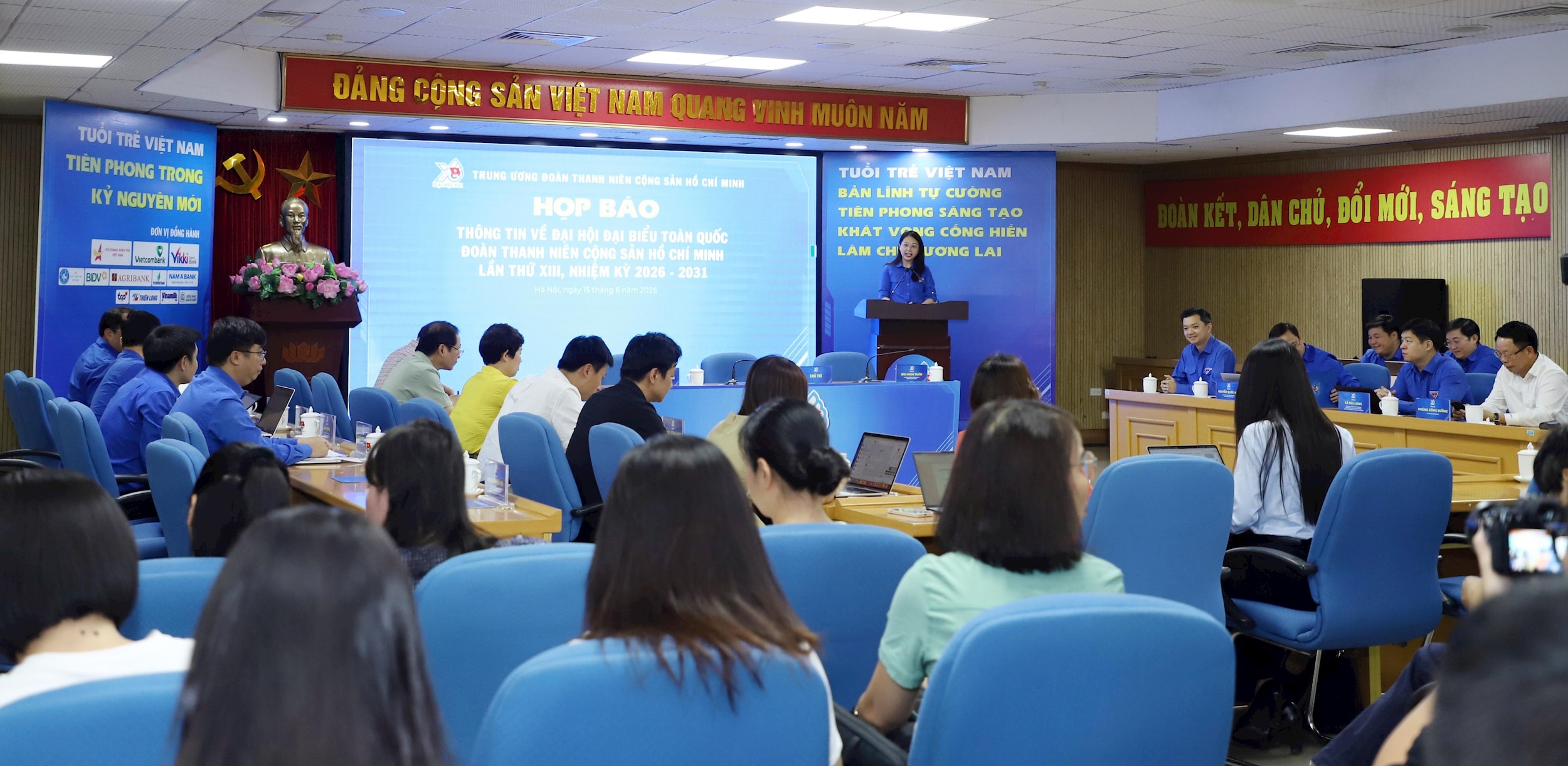 z7938054447797_25968cedee98c24bcbe7b6ec2b569b31.jpg