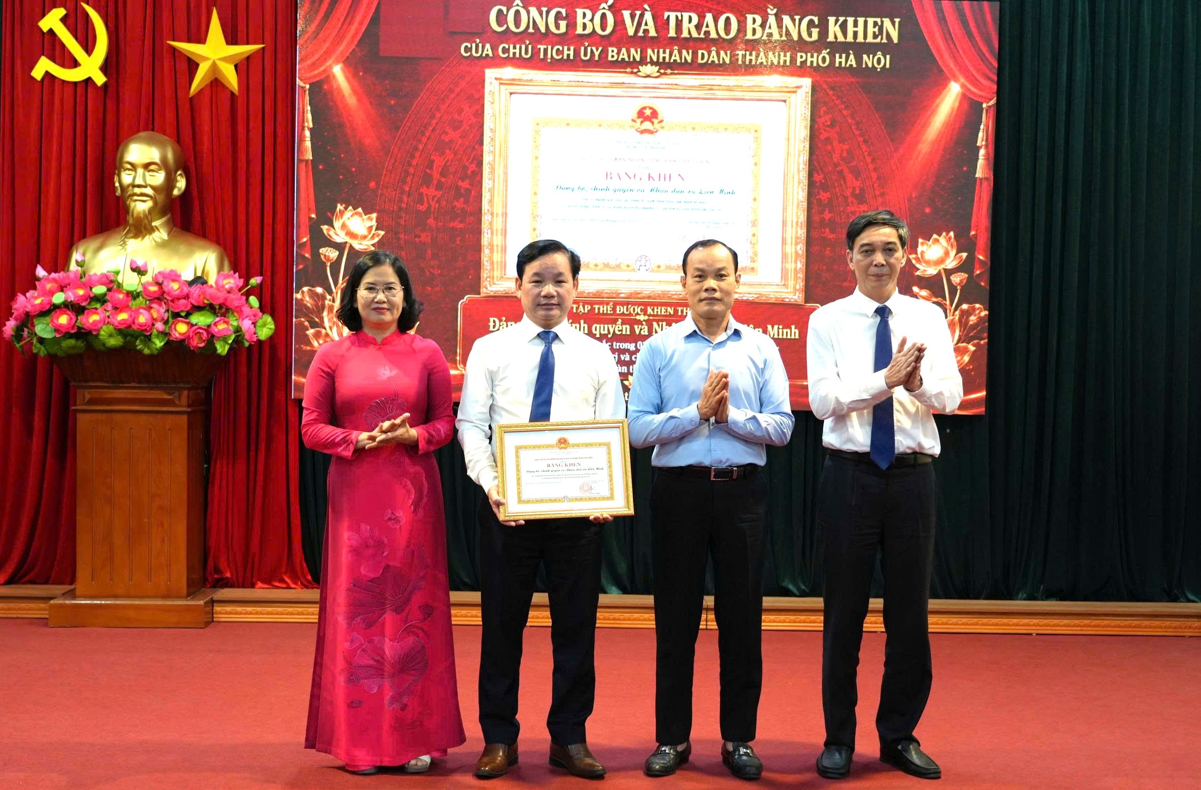 bang-khen.jpg