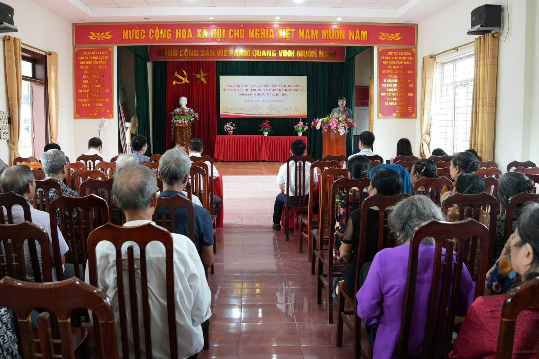 Cử tri xã Hoài Đức kiến nghị nhiều vấn đề về hạ tầng giao thông, đất đai, môi trường