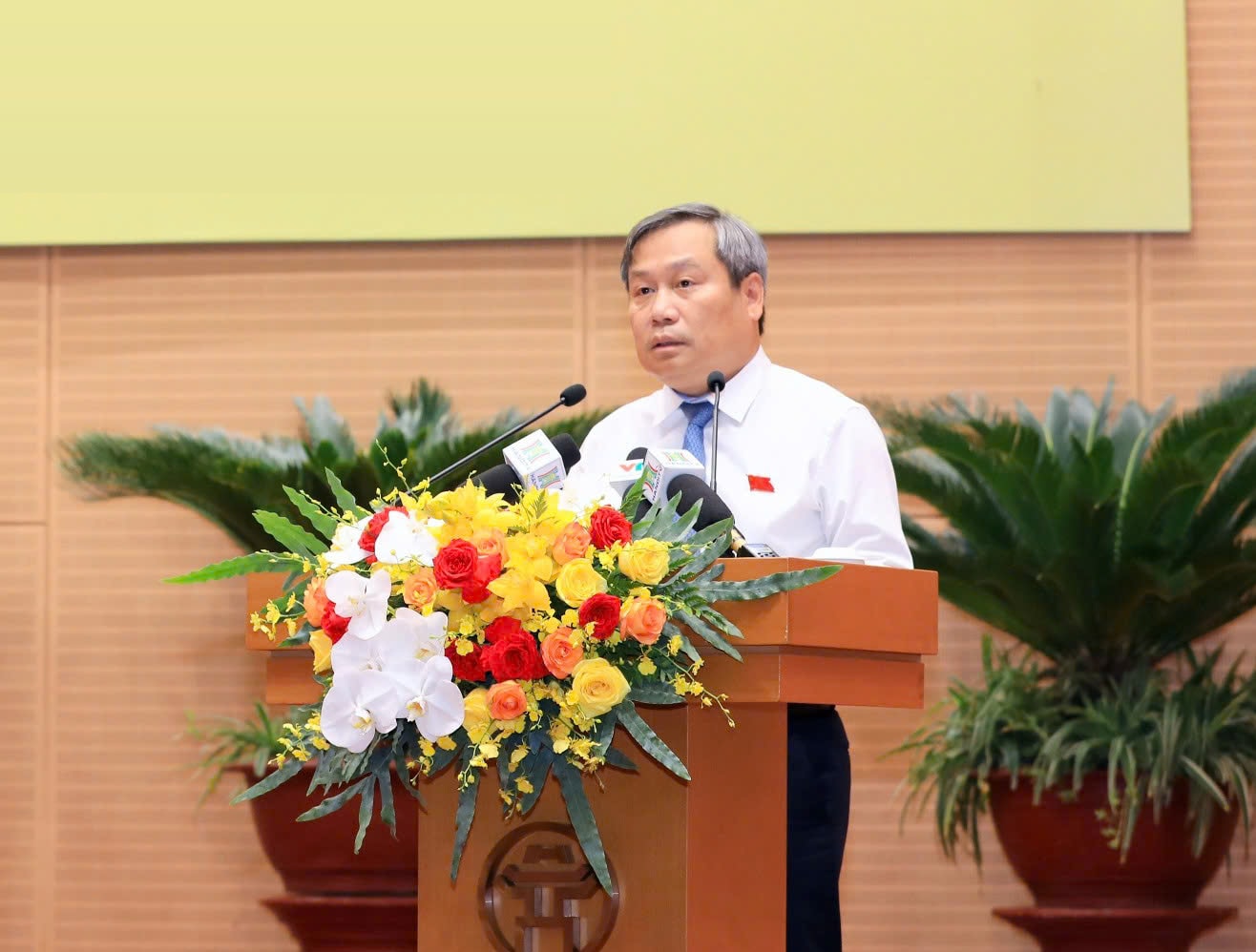 chu-tich-ubnd-thanh-pho-ha-noi-vu-dai-thang-phat-bieu-tai-phien-be-mac-ky-hop-thu-tu-ky-hop-chuyen-de-hdnd-thanh-pho-ha-noi-khoa-xvii.-anh-nhat-nam.jpg