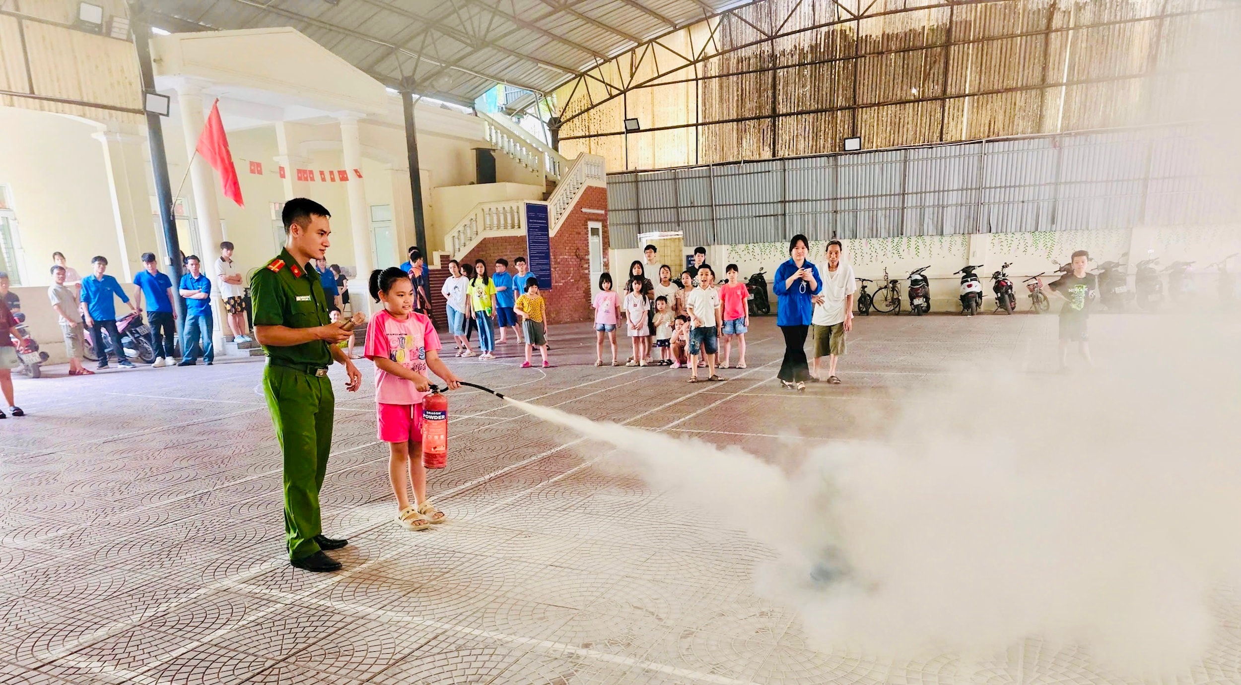 4-thinh-liet-1.jpg