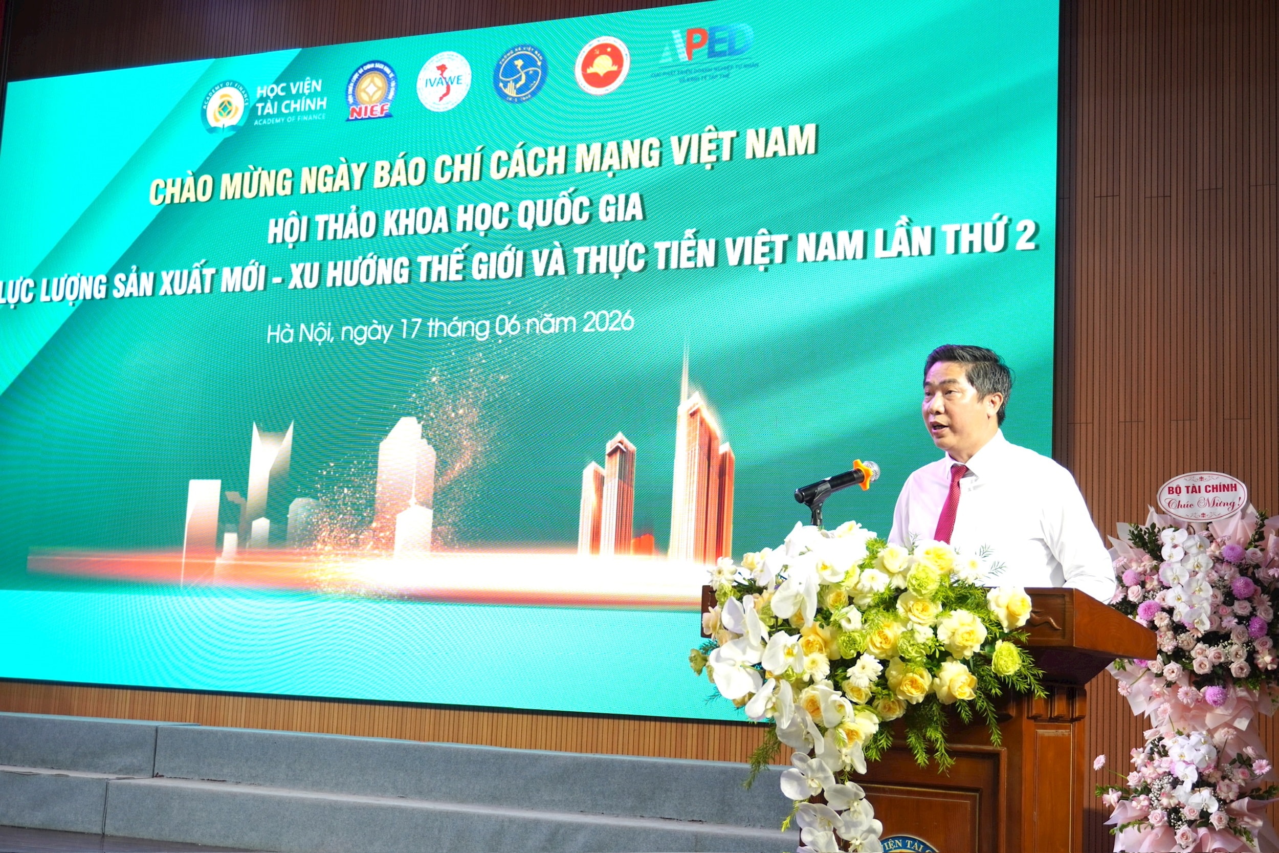 anh1.jpg