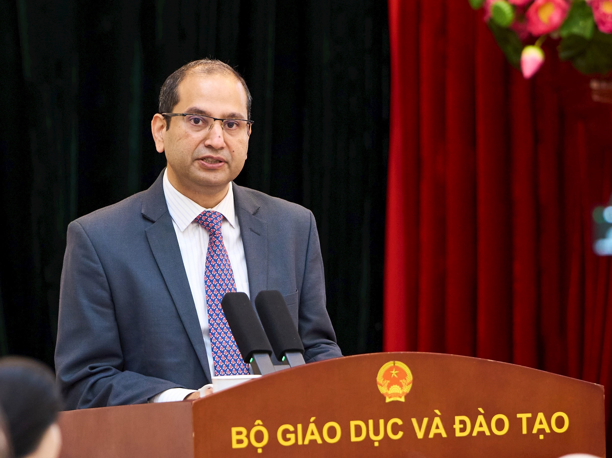 hiu01992.jpg