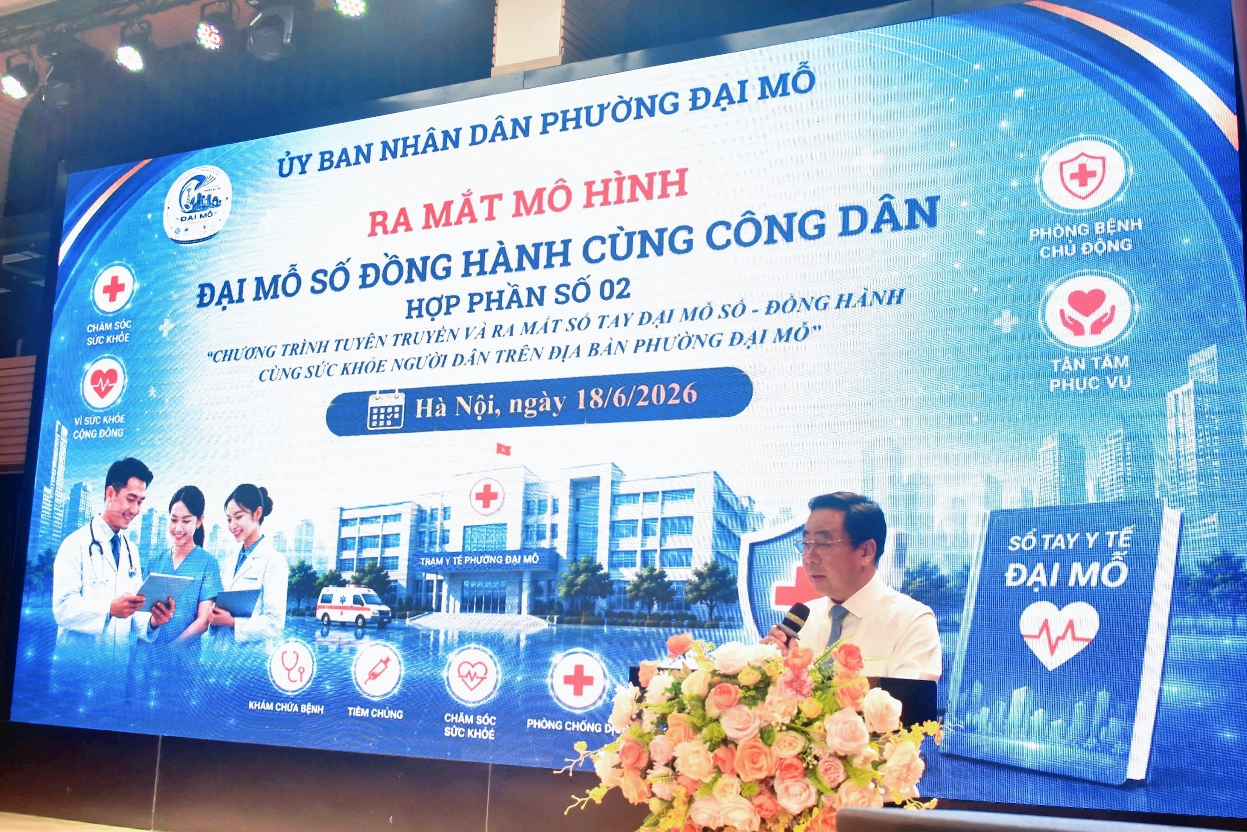 Đồng chí Nguyễn Chí Dũng, Ủy viên Ban thường vụ Đảng ủy, Phó Chủ tịch UBND phường phát biểu khai mạc.