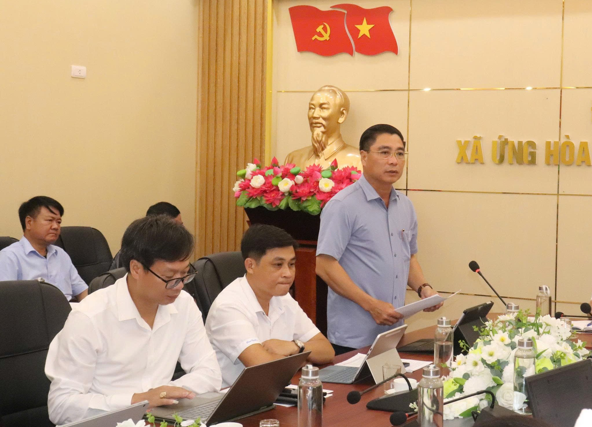 3-ung-hoa.jpg