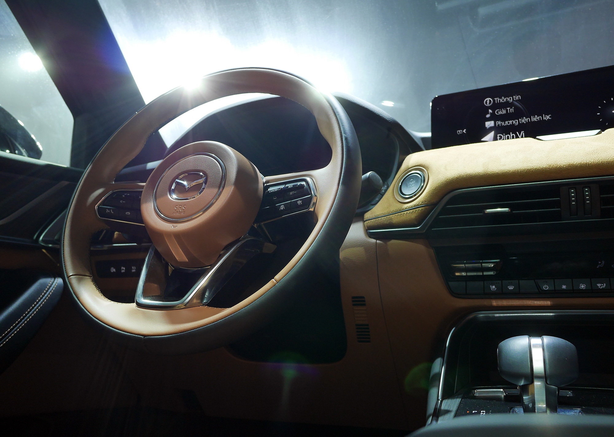 Mazda gia nhập sân chơi xe điện hóa tại Việt Nam với CX-60 và CX-90