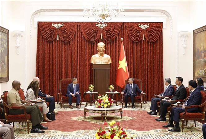 tong-bi-thu-chu-tich-nuoc-to-lam.jpg
