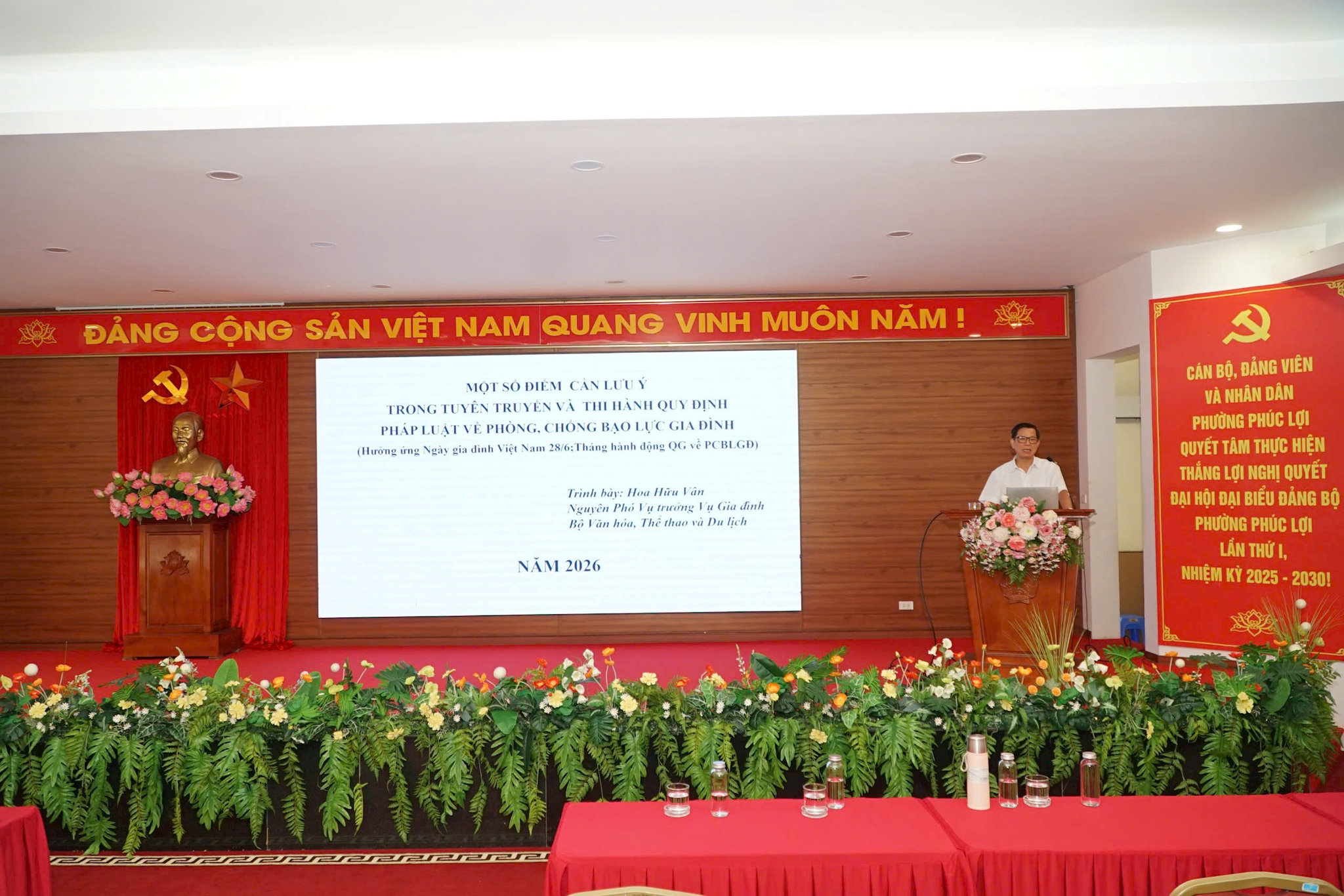 Phường Phúc Lợi tổ chức tọa đàm tuyên truyền phòng, chống bạo lực gia đình