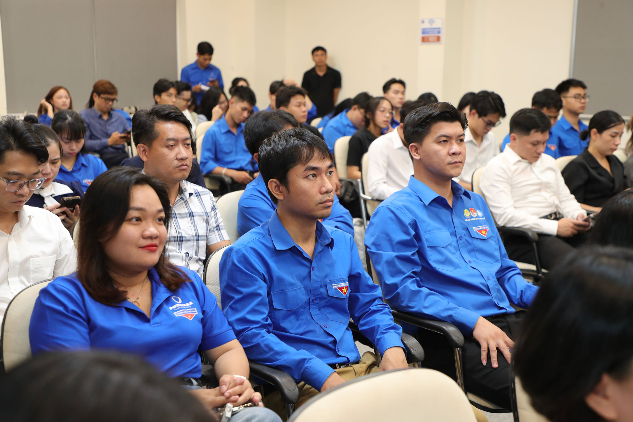vnu-mang-luoi-truong-hoc-khong-khoi-thuoc-39-.jpg