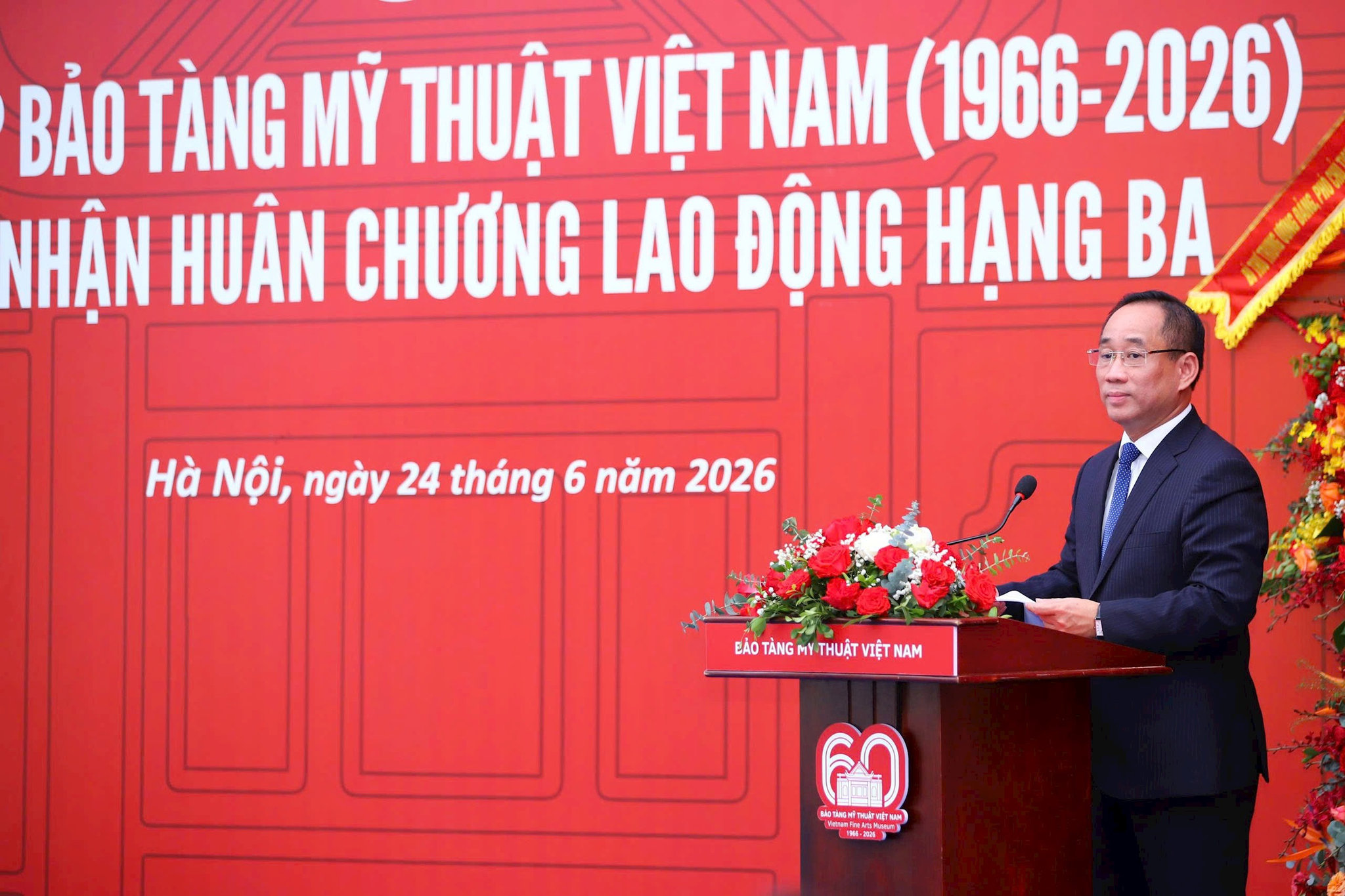 60-nam-bt-nguyen-anh-minh-ph.jpg