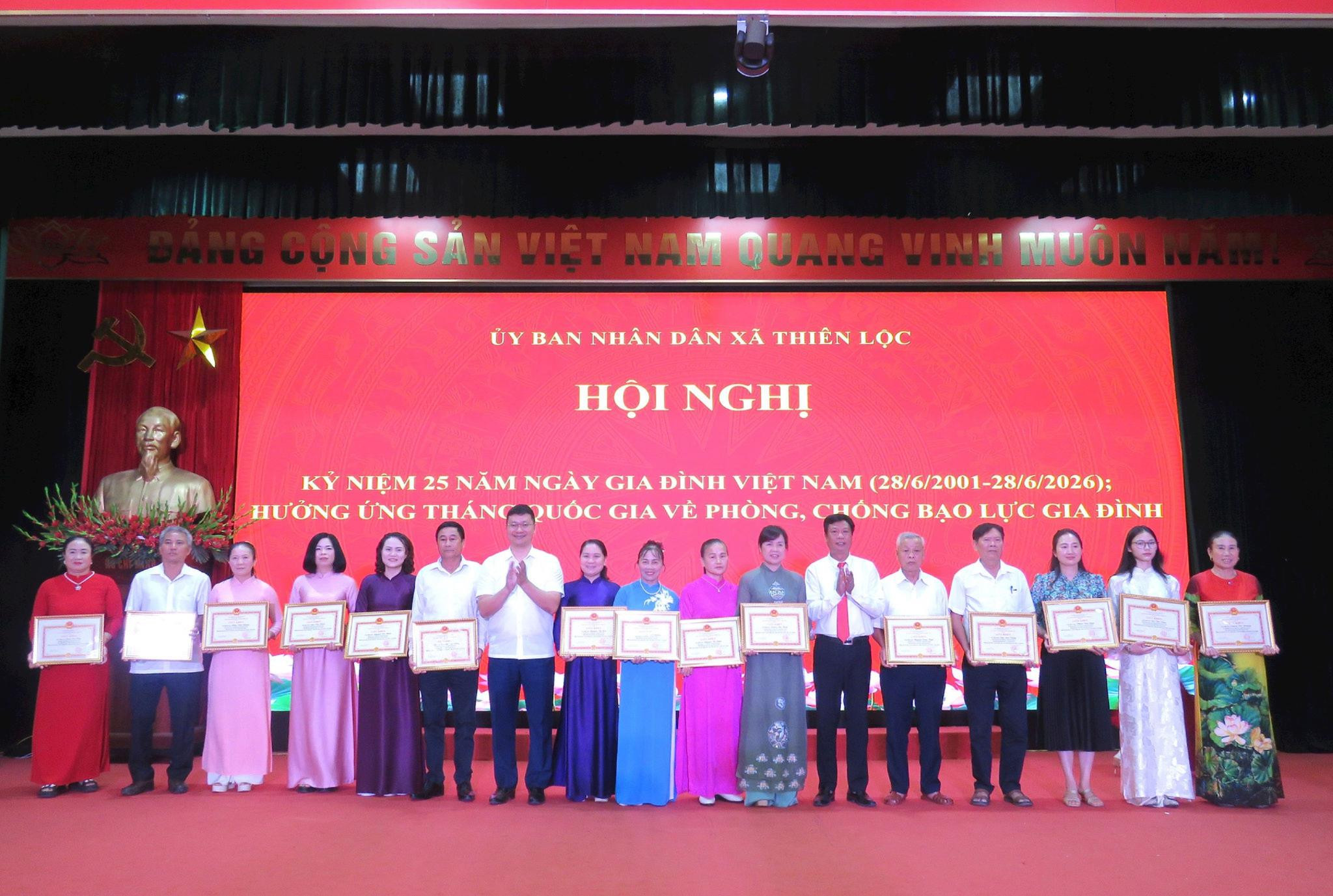 Xã Thiên Lộc biểu dương 29 gia đình văn hóa tiêu biểu