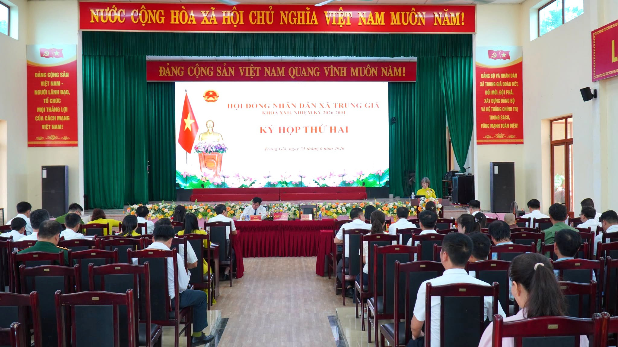 hoi-nghi-4.jpg