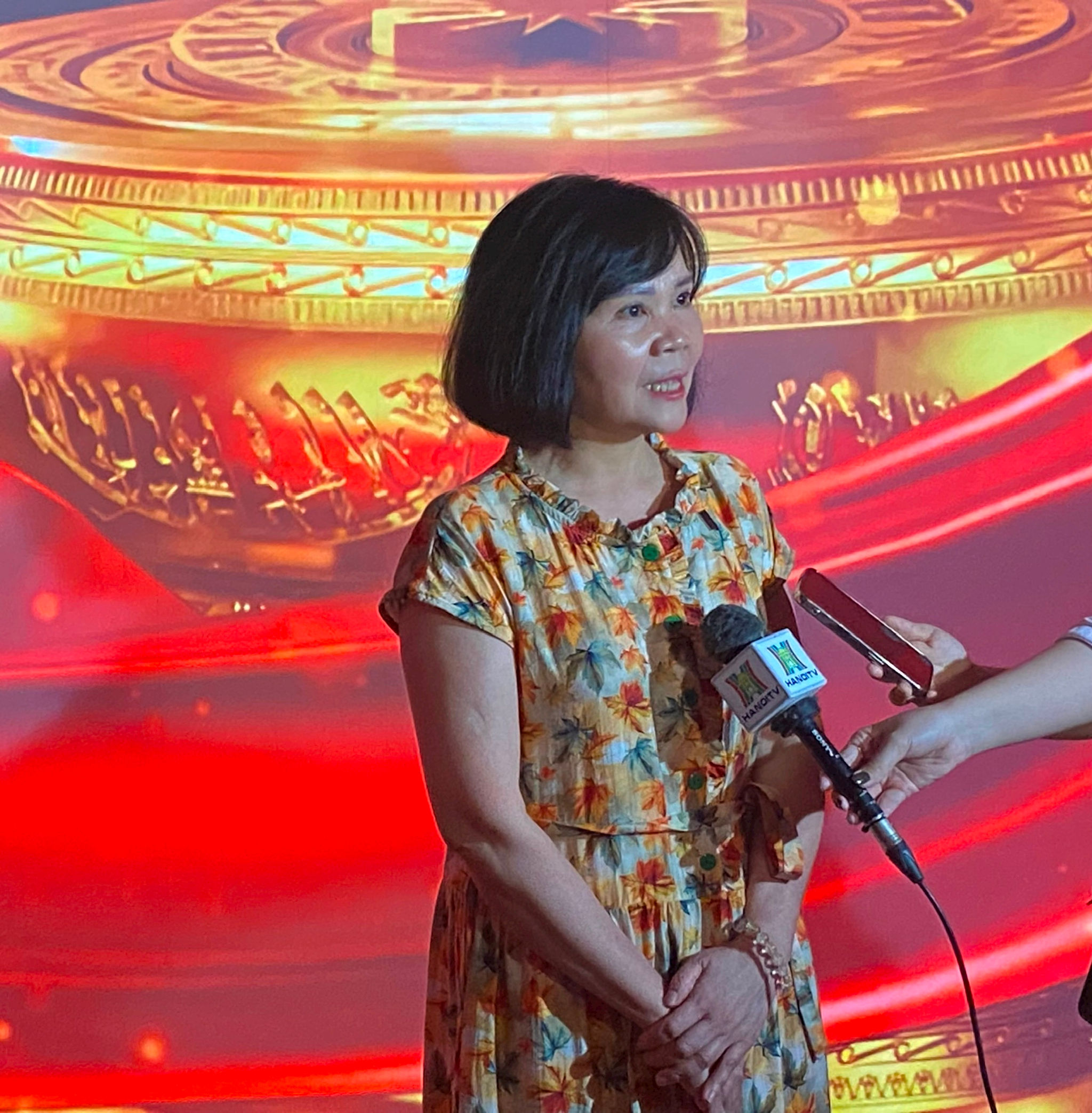 trien-lam-giao-thoi.-ba-tuyet.jpg