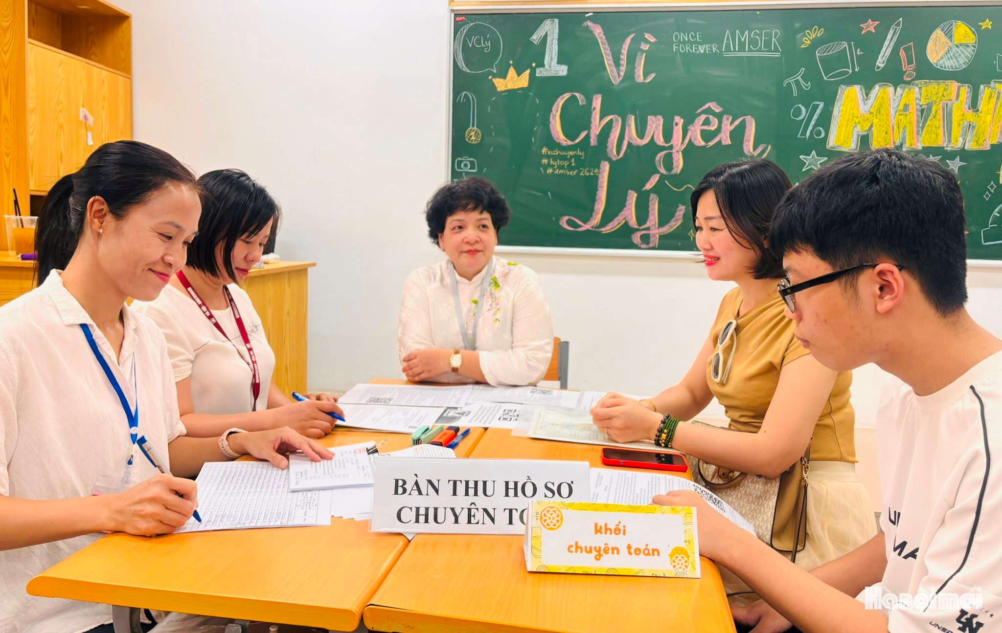 W_chuyenam1.jpg