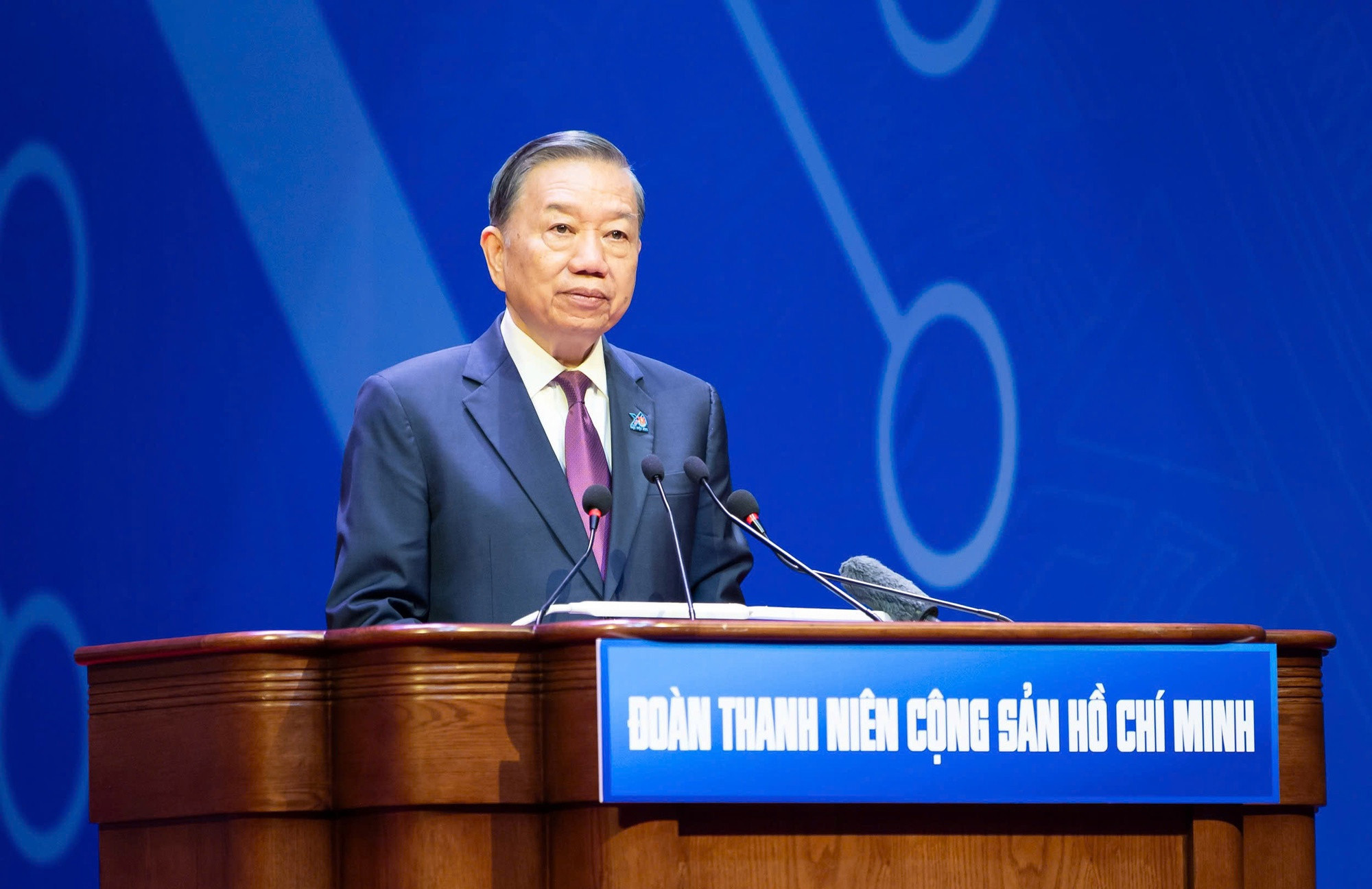 tong-bi-thu-chu-tich-nuoc-to-lam-phat-bieu-chi-dao-tai-phien-trong-the-dai-hoi-dai-bieu-toan-quoc-doan-thanh-nien-cong-san-ho-chi-minh-lan-thu-xiii-nhiem-ky-2026-2031.-anh-vgp.jpg