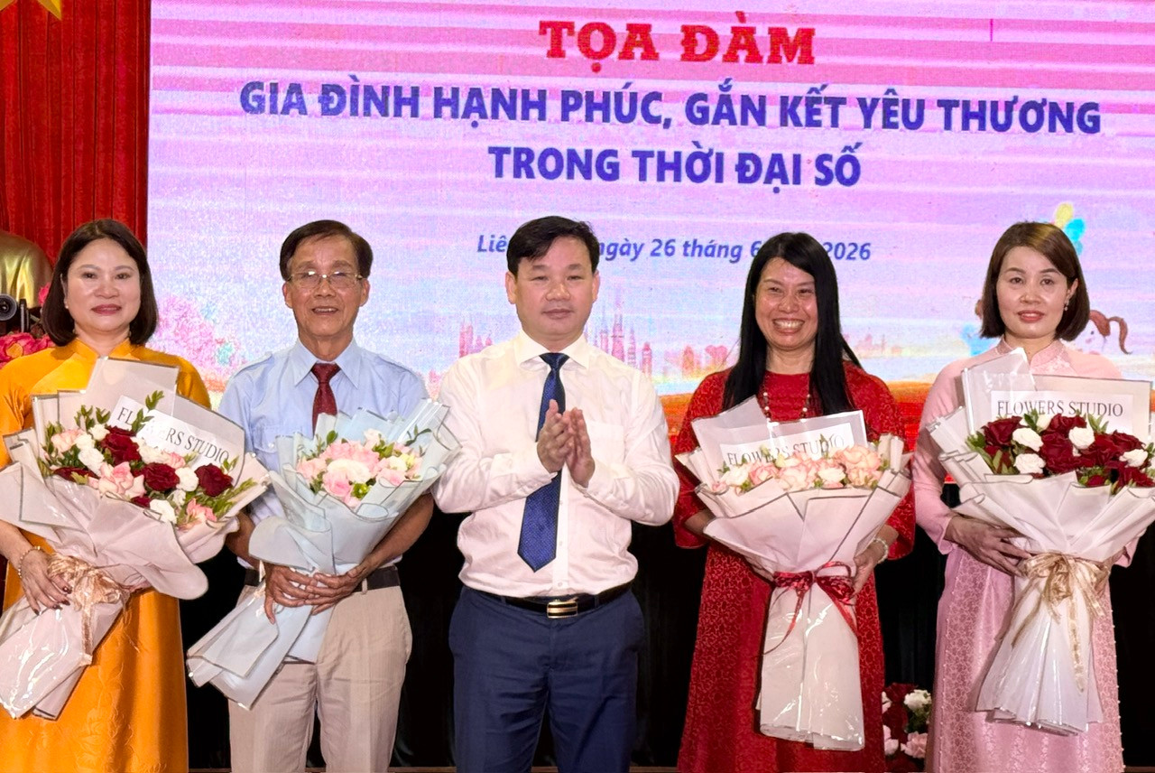 dien-gia-tai-toa-dam.jpg