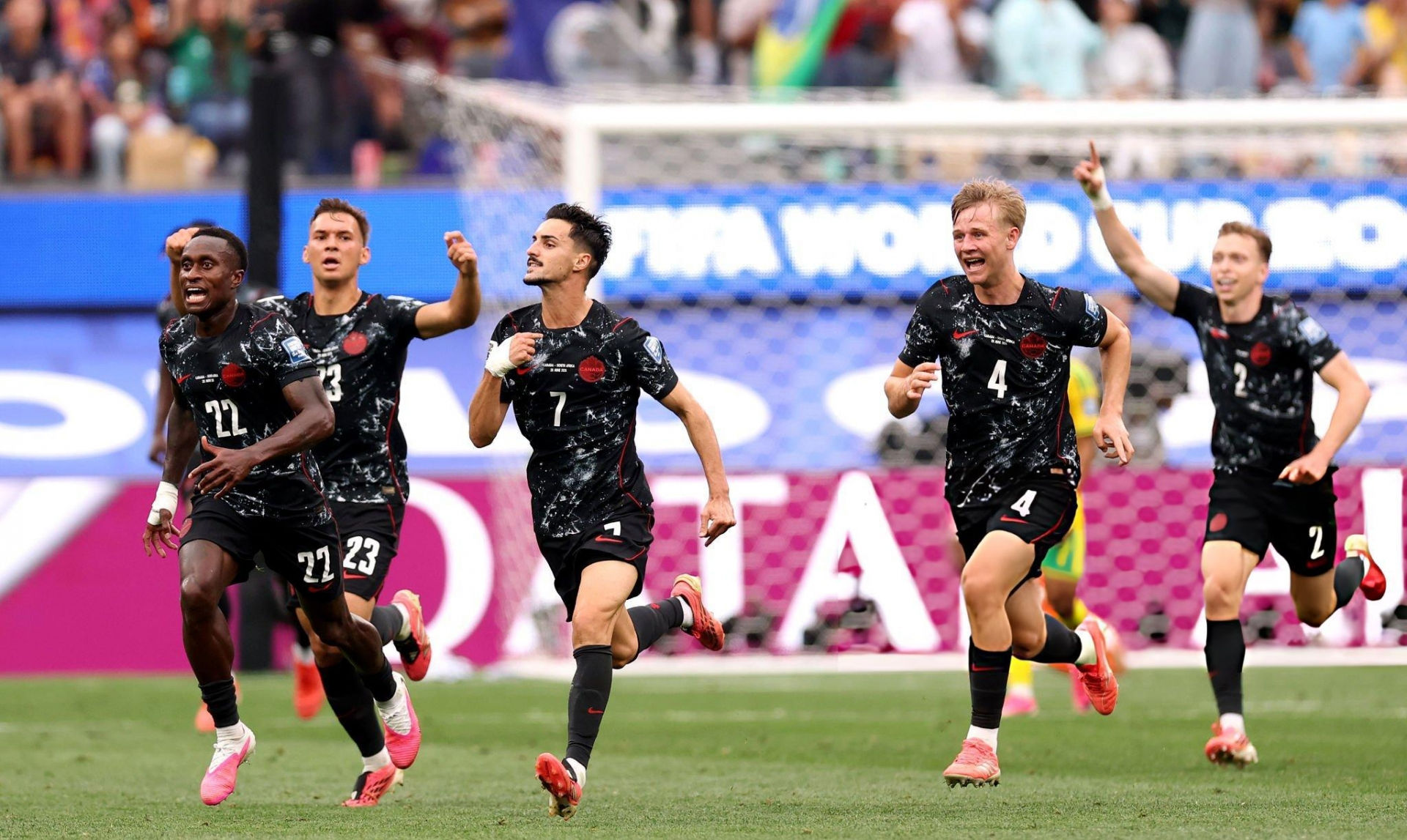 29-fifa-canada.jpg