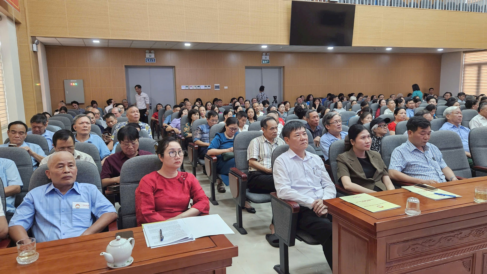 229ff9df-09dd-43d0-b205-f5fc0ff9b751.jpg