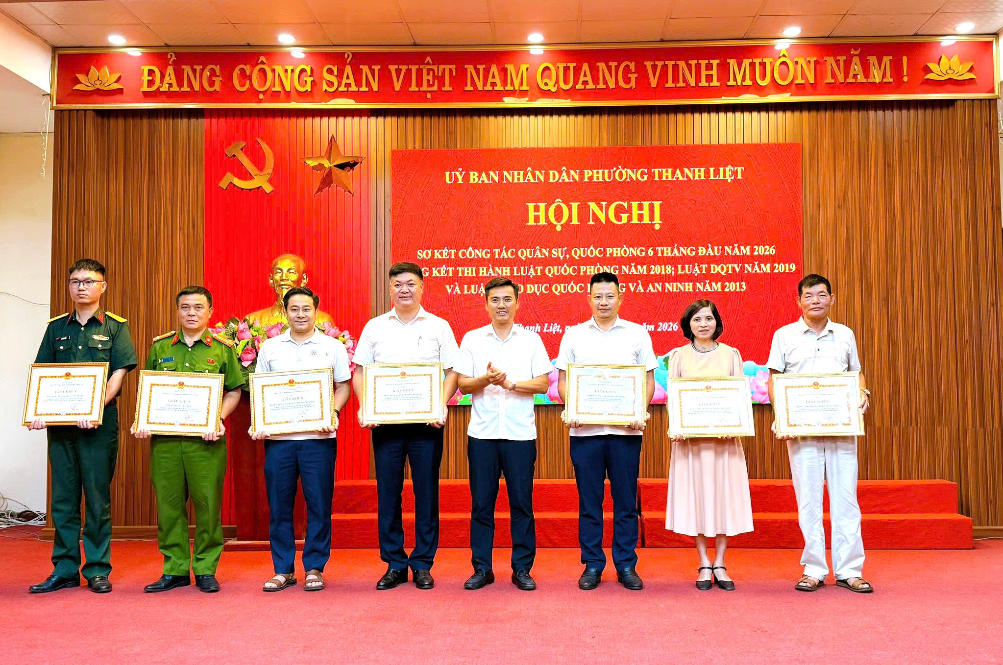 anh-4-khen-thuong.jpg