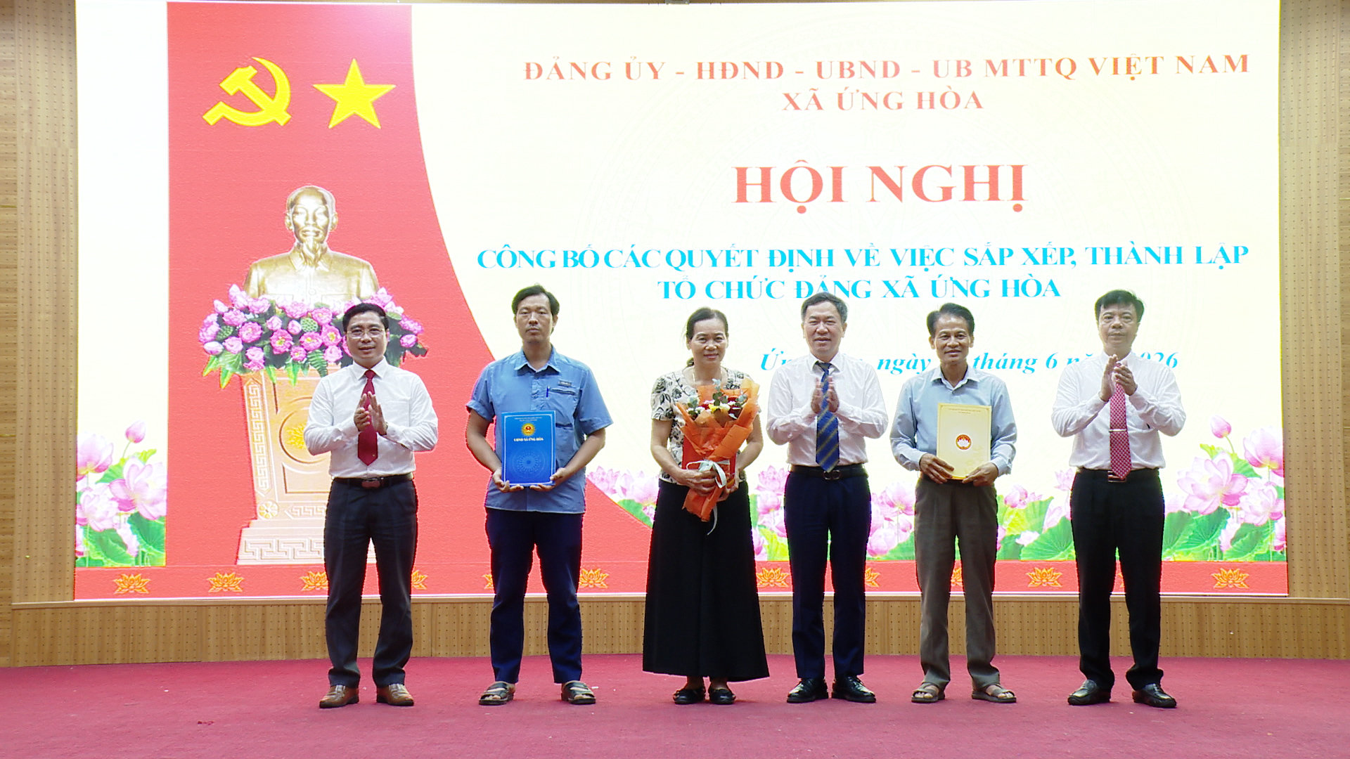ung-hoa4.jpg