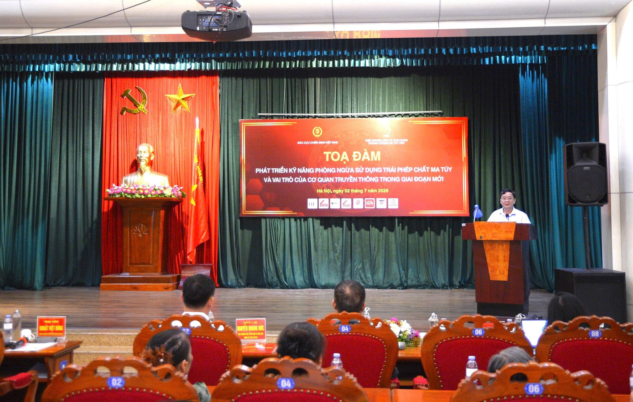 quang-canh.jpg