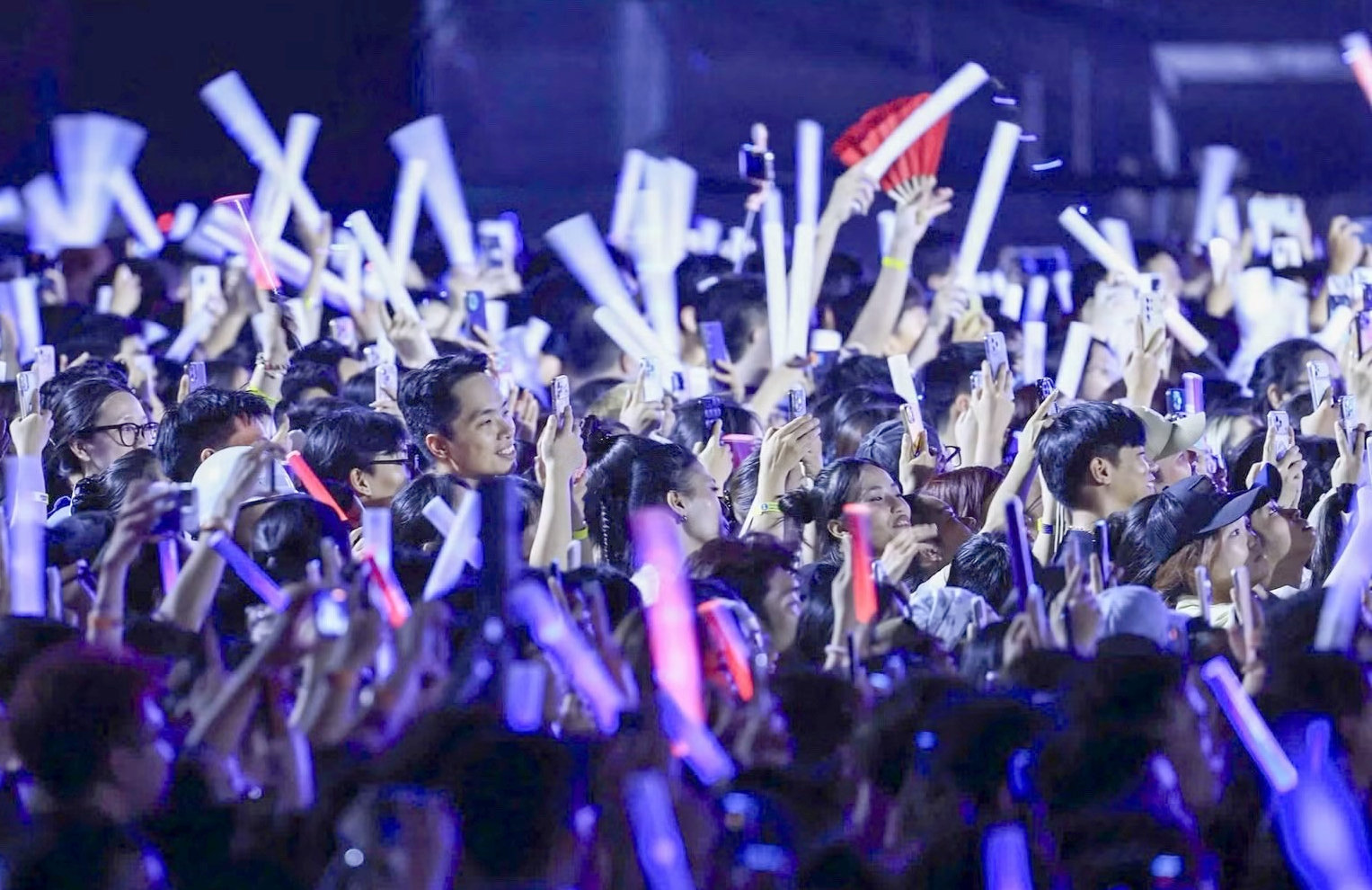 khan-gia-co-vu-trong-chuong-trinh-concert-thanh-xuan-thang-6-2026.-anh-anh-minh-nhat.jpg