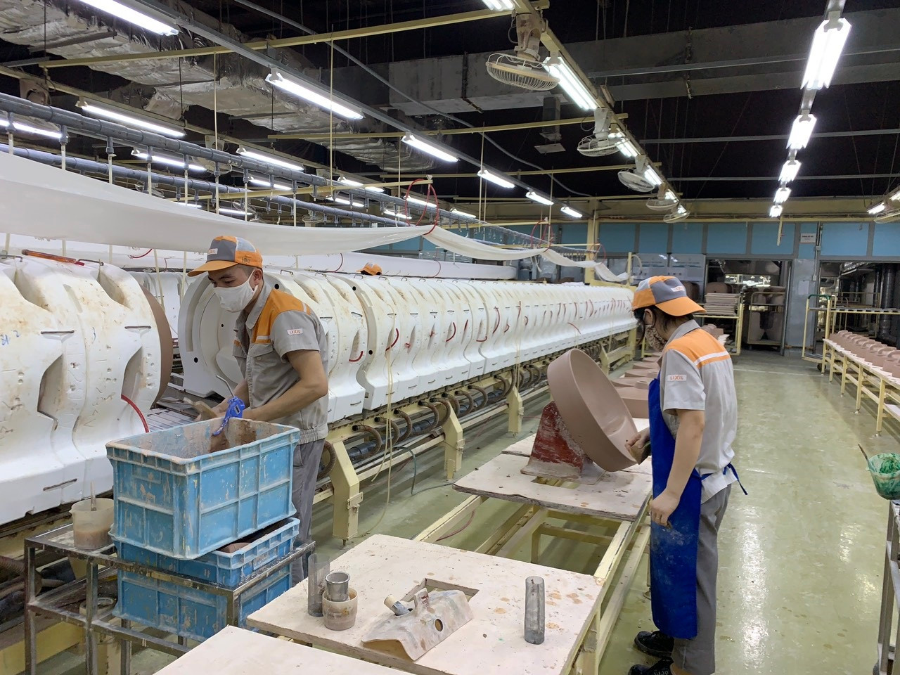 Hoạt động sản xuất kinh doanh trên địa bàn xã duy trì đ