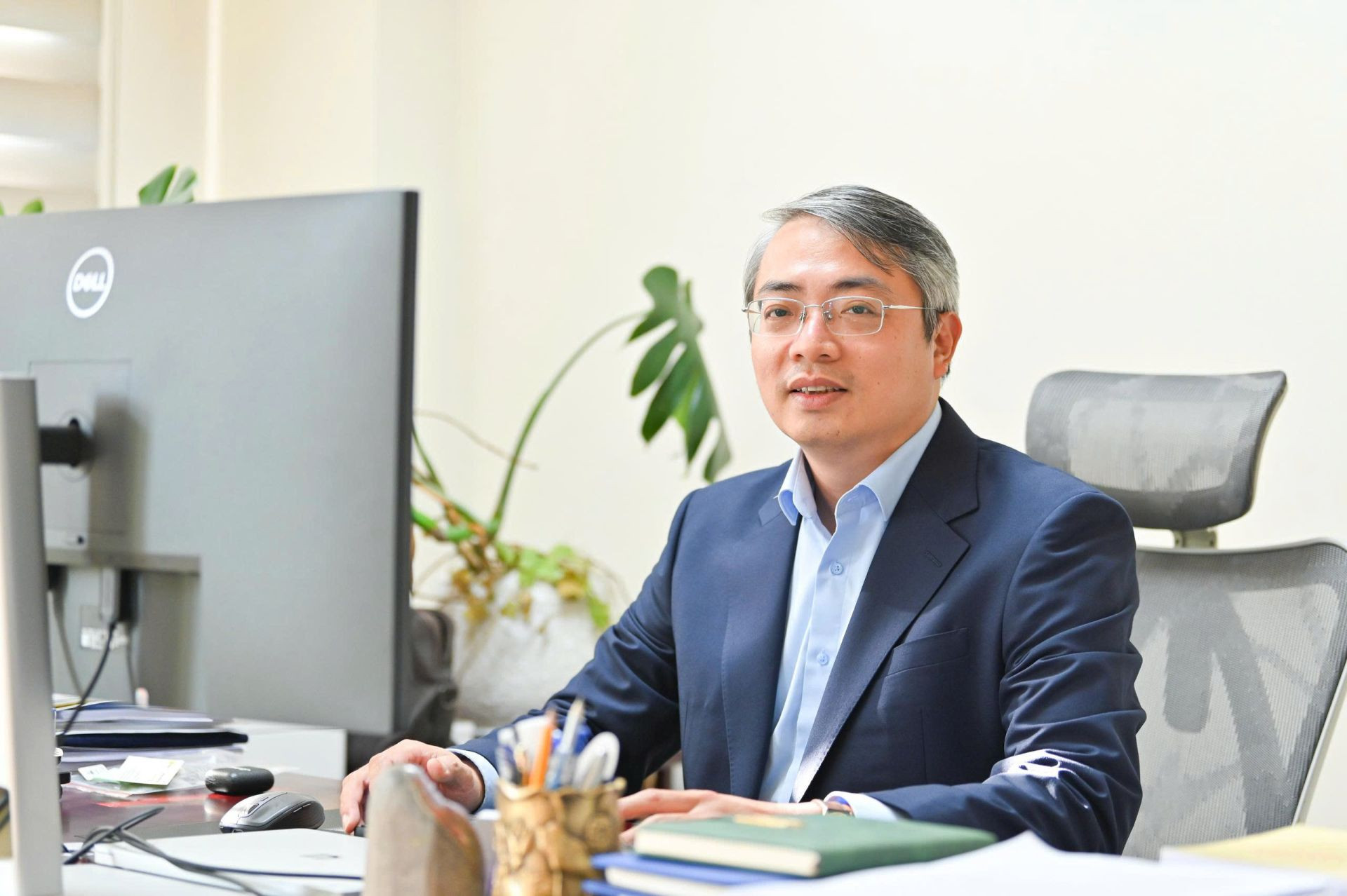 ong-hoang-ninh-cuc-pho-tmdt-kt-so.jpg