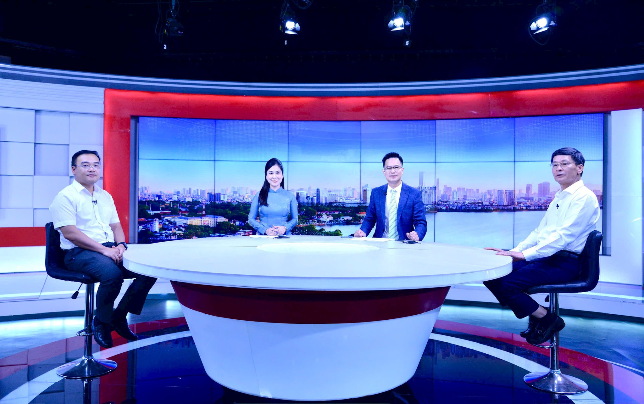 hanoichuyendong060726.jpg