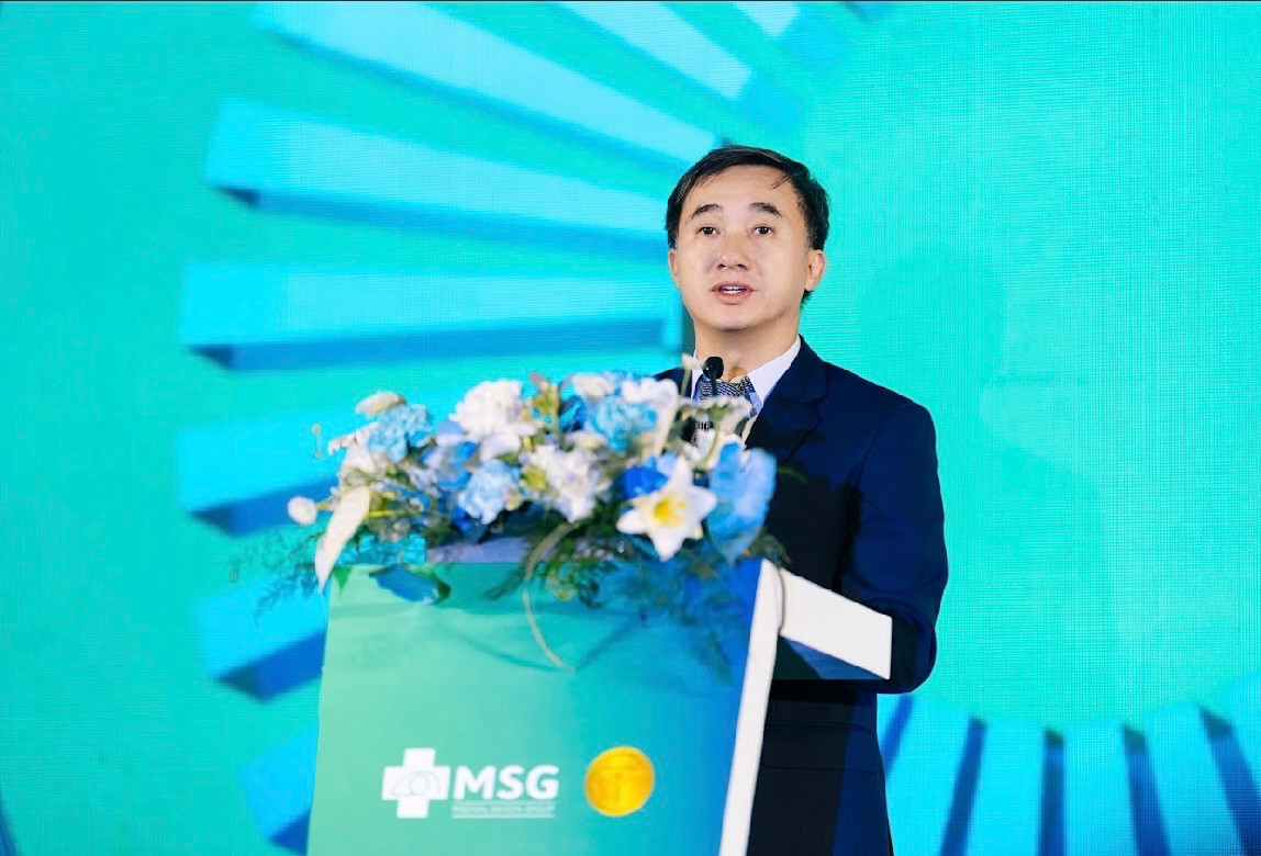 Thứ trưởng Bộ Y tế Trần Văn Thuấn phát biểu. Ảnh: BTC