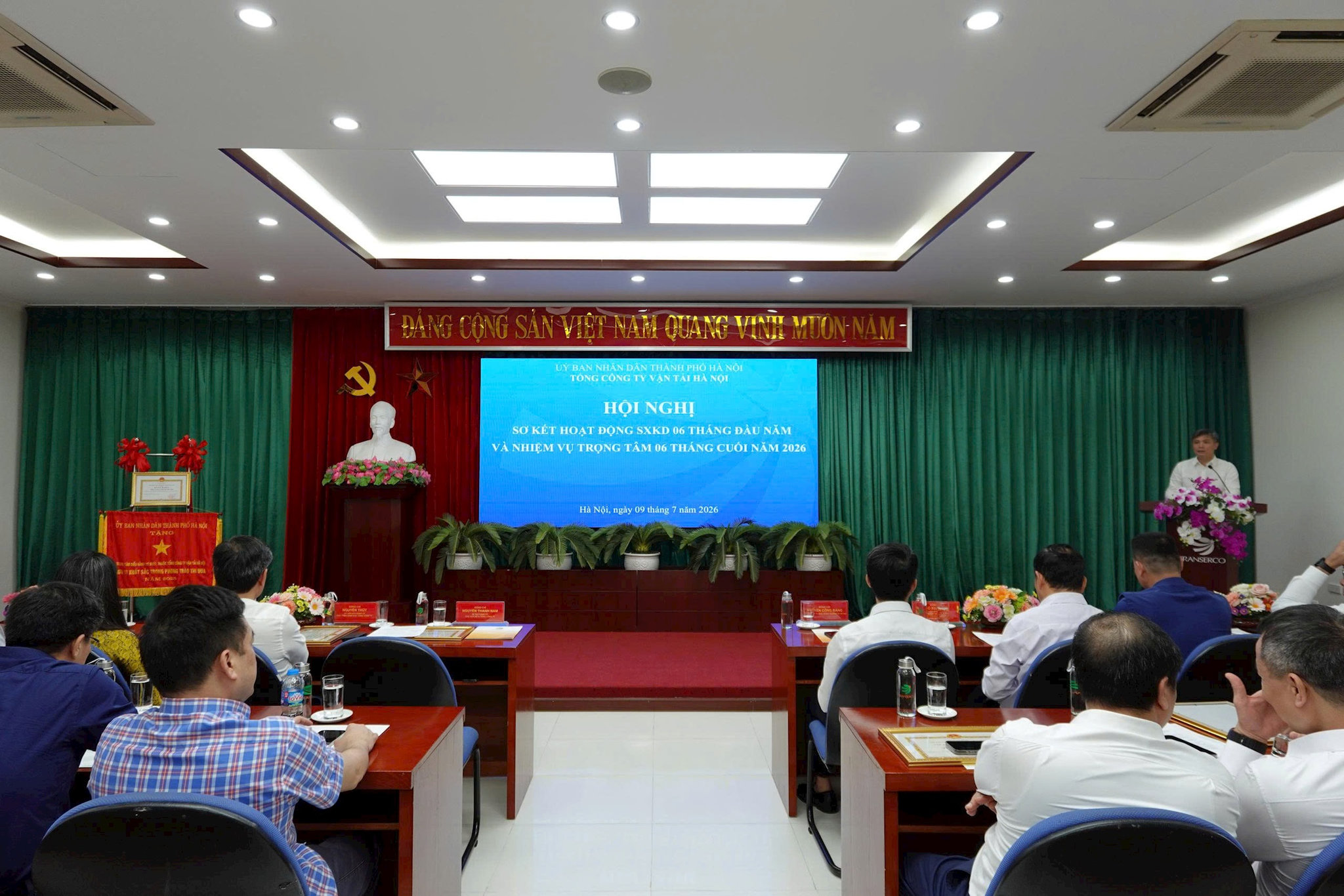 quang-canh-hoi-nghi.jpg