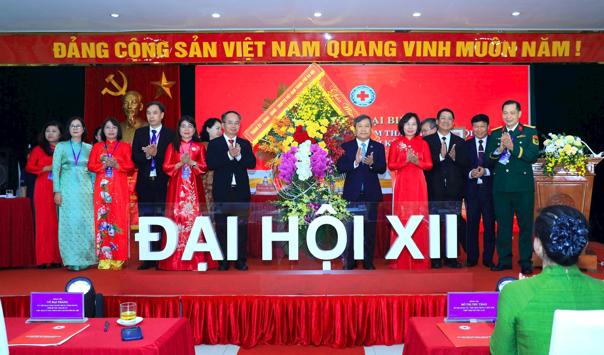 ctd8-tang-hoa.jpg
