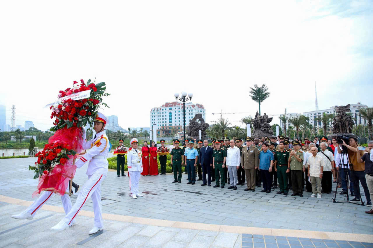 tuong-niem.jpg