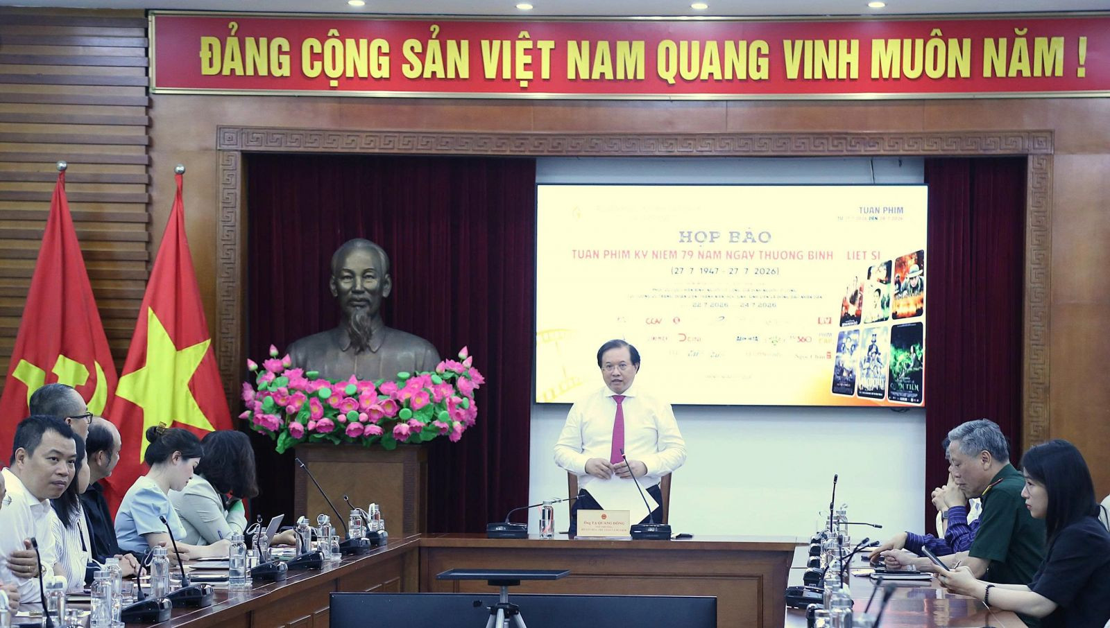 tuan-phim-cuc-da.jpg