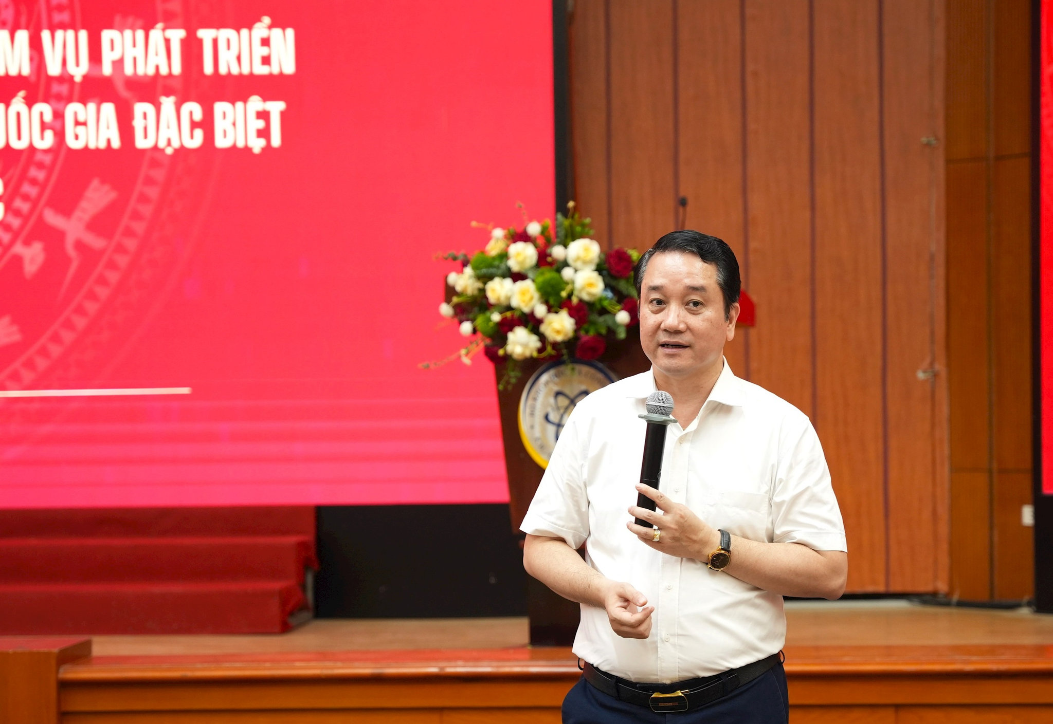 giam-doc-nafosted-dao-ngoc-chien_05.jpg