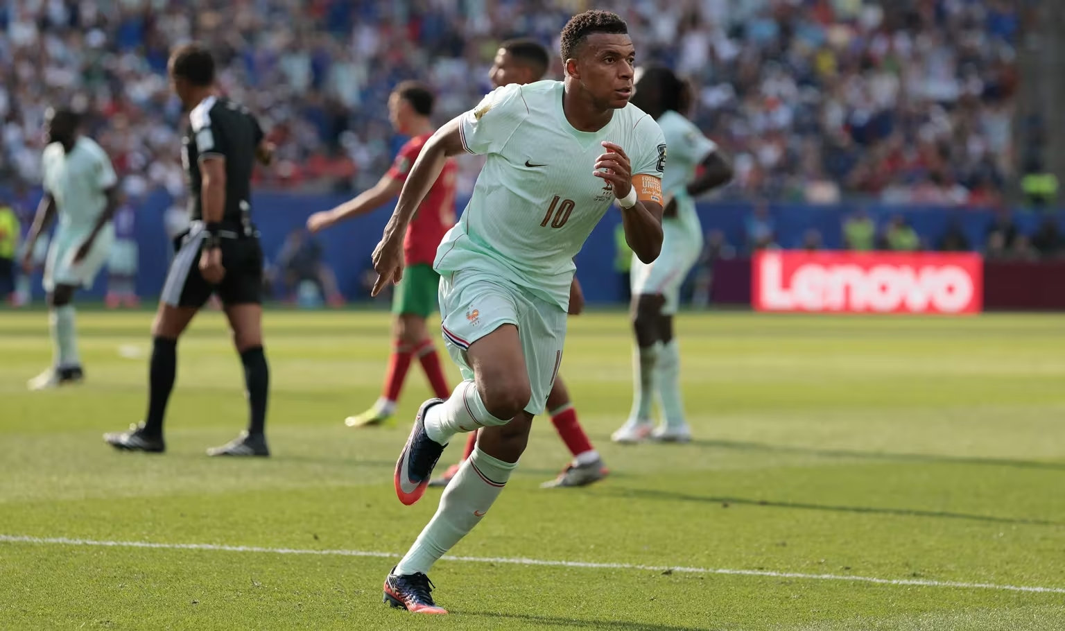 tien-dao-nguoi-phap-kylian-mpabbe-dang-la-ung-cu-vien-sang-gia-cho-danh-hieu-vua-pha-luoi-tai-world-cup-2026.-anh-fifa..jpg