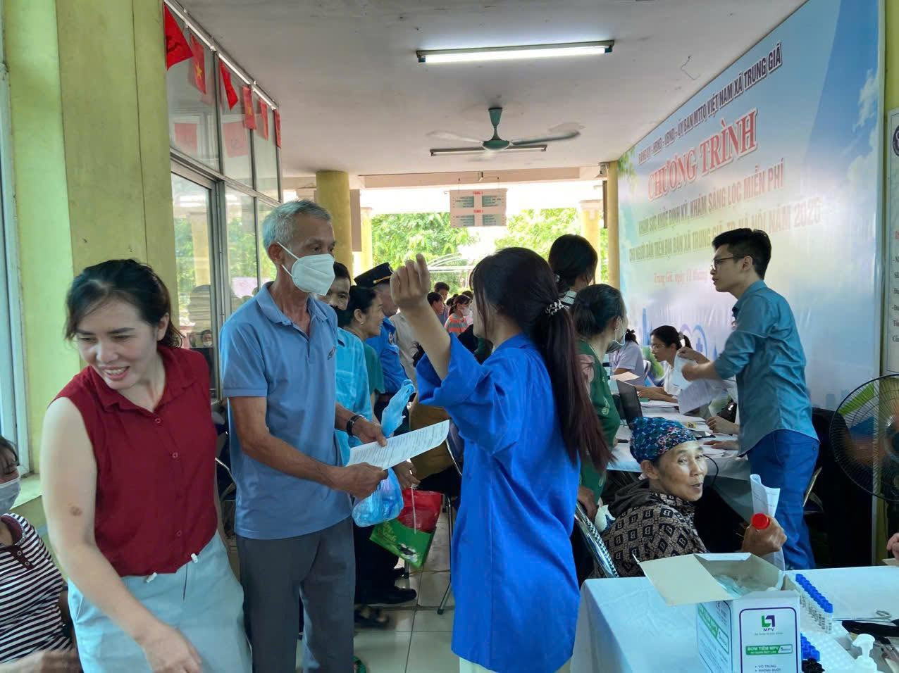 mau-ao-xanh.jpg