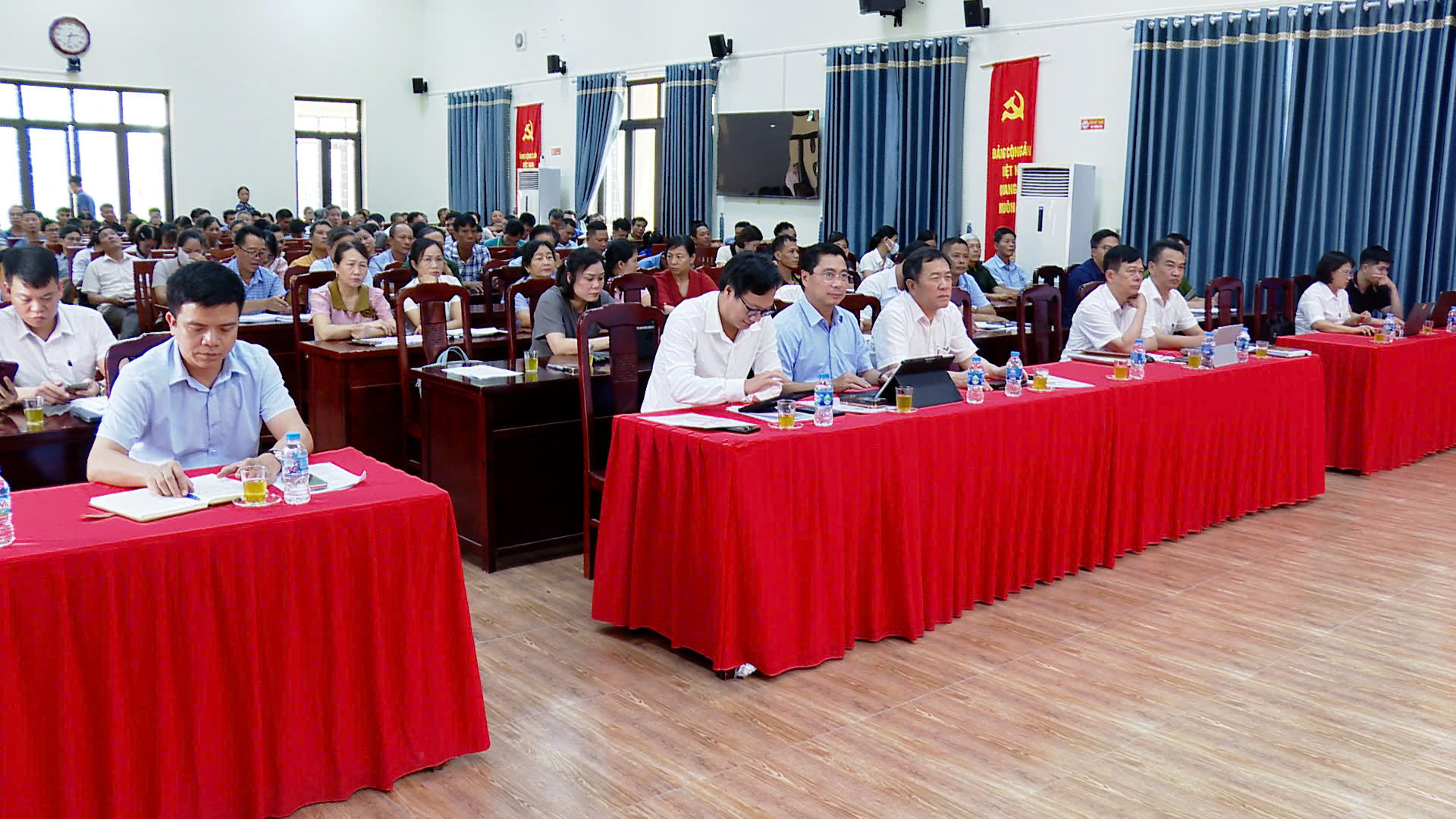 ung-hoa1.jpg