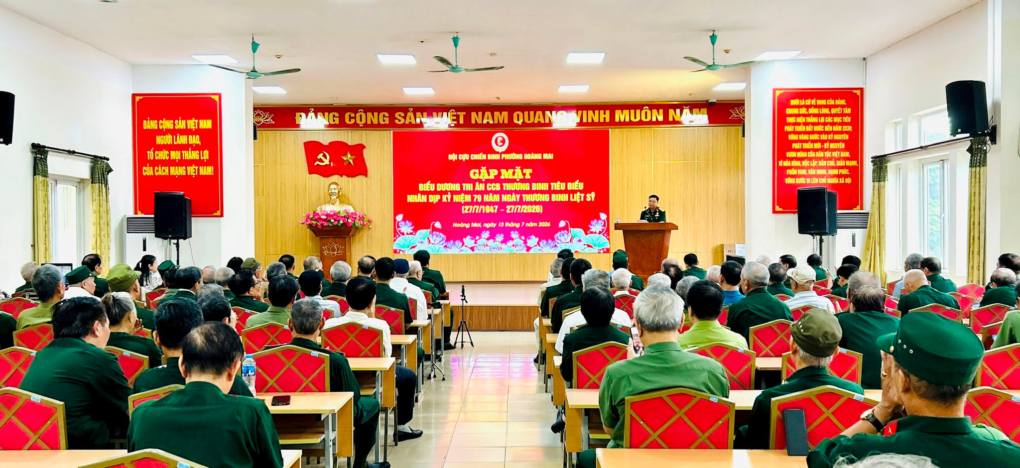 thay-anh-0.jpg