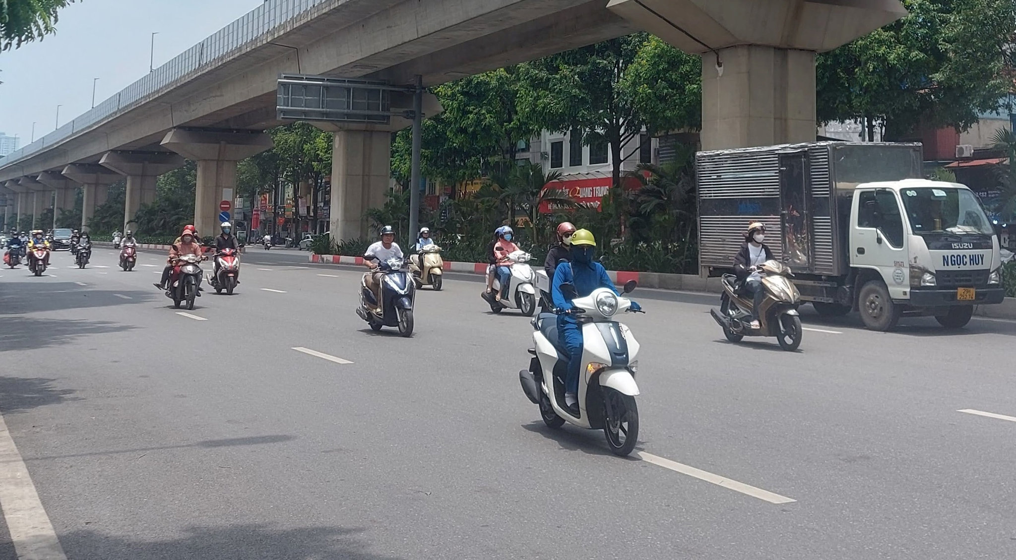 ha-noi-nang-oi-ve-trua-va-chieu.jpg