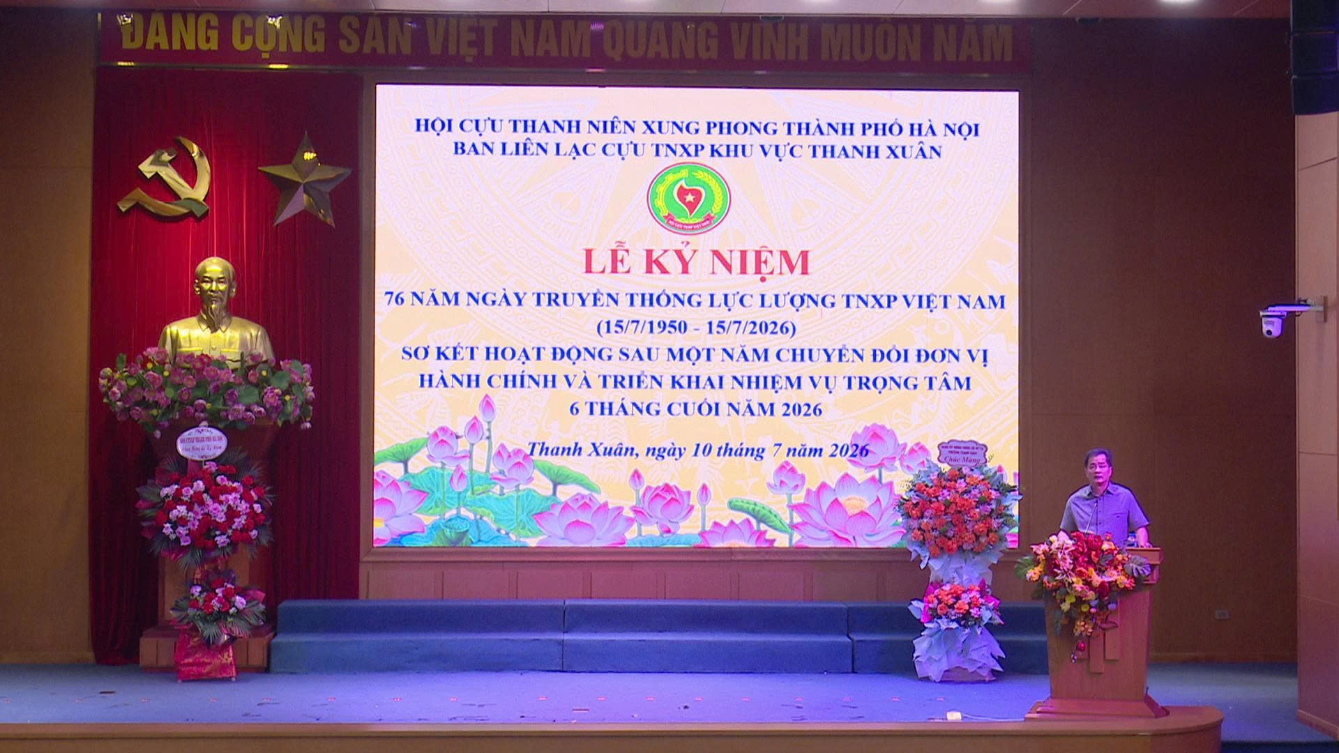 Ông Nguyễn Văn Đính - Chủ tịch Hội Cựu TNXP thành phố Hà Nội phát biểu chỉ đạo và đánh giá cao những kết quả đạt được của Ban liên lạc Hội Cựu TNXP khu vực Thanh Xuân. Ảnh: Thu Thuỷ