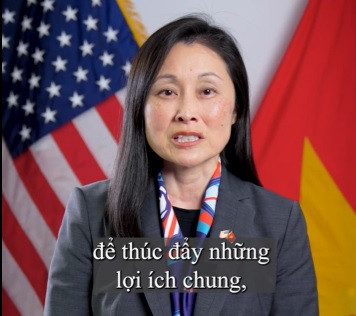 Tân Đại sứ Mỹ bắt đầu "hành trình thú vị" tại Việt Nam với ly cà phê sữa