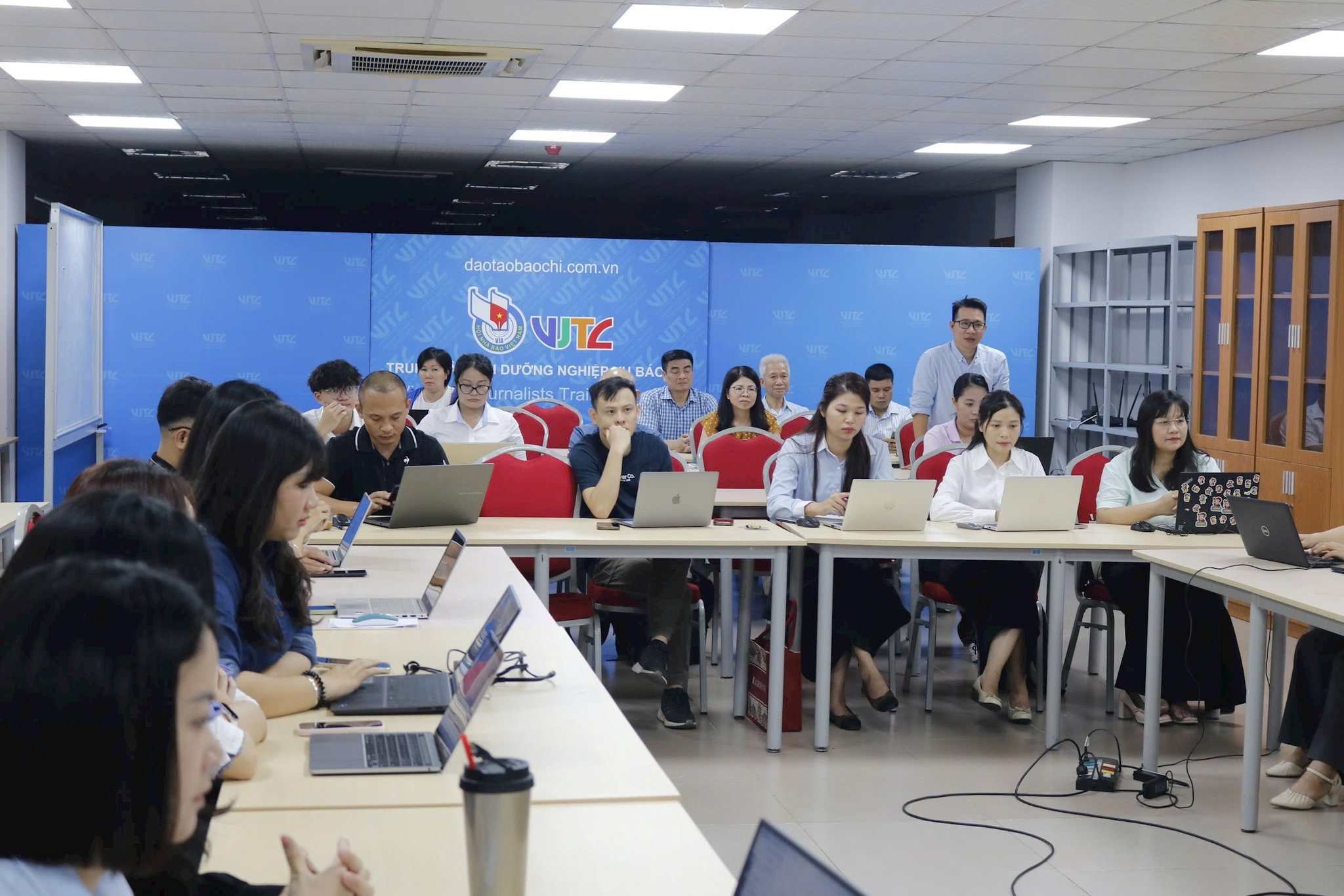 tap-huan-4.jpg