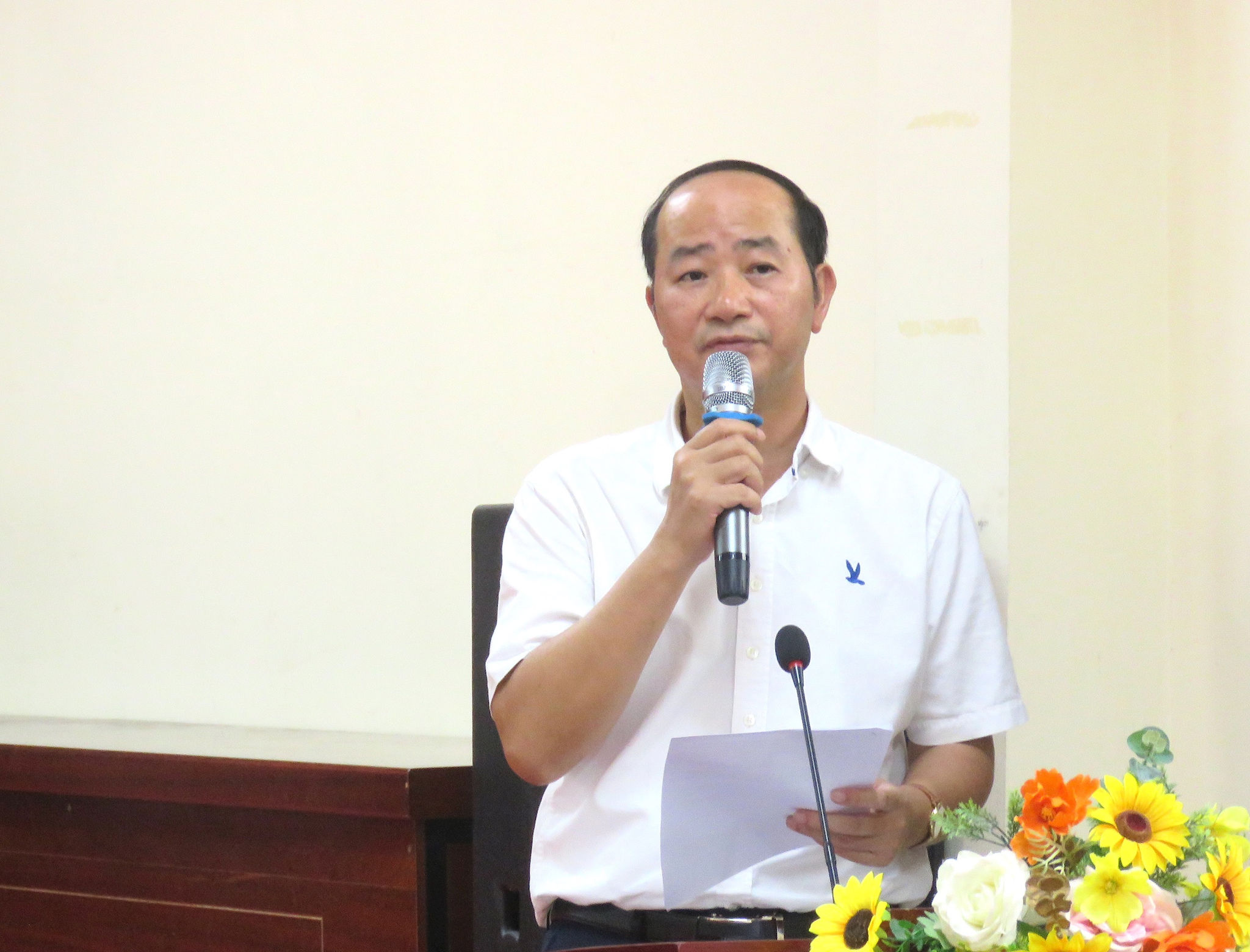 đau Công ty Cổ phần Đầu tư và Thương mại Long Biên