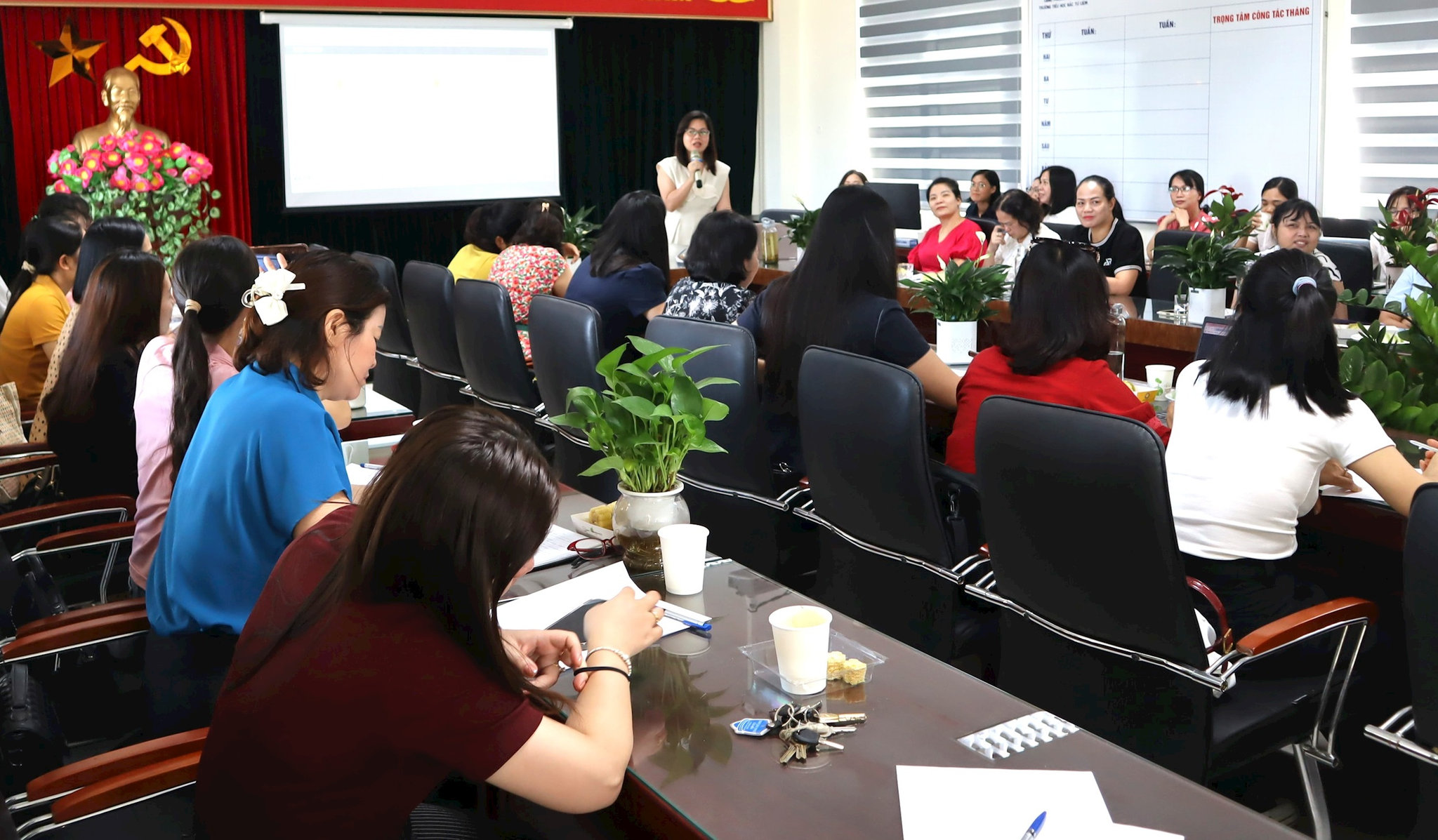 hoi-thao-img_5330.jpg