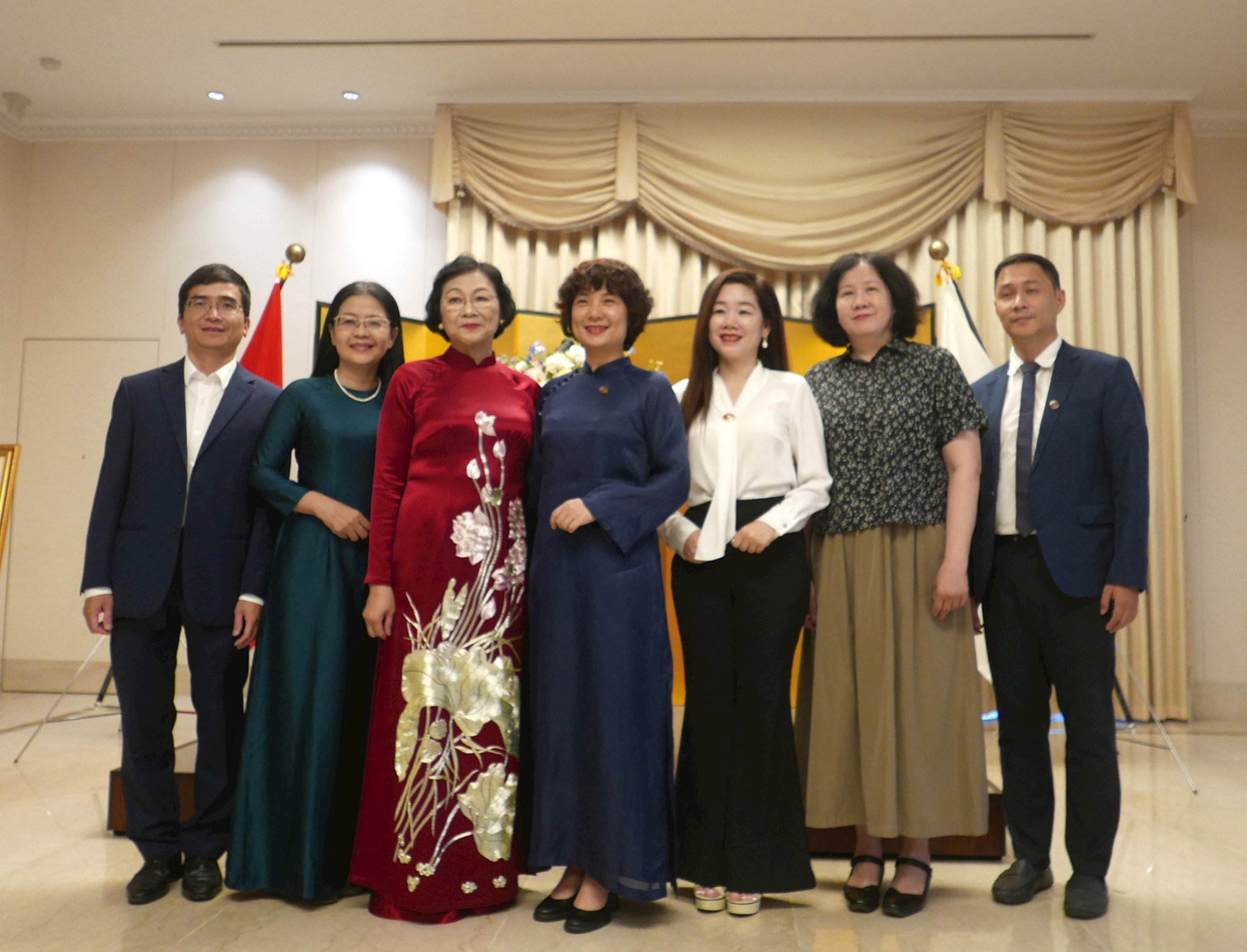 trao-huan-chuong4.jpg