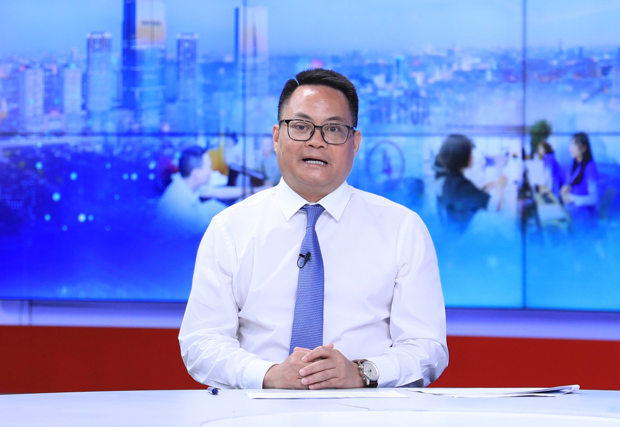 ongviethung.jpg