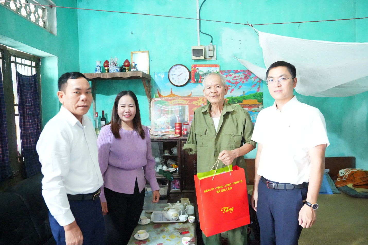 ba-hoai-huong-tang-1.jpeg