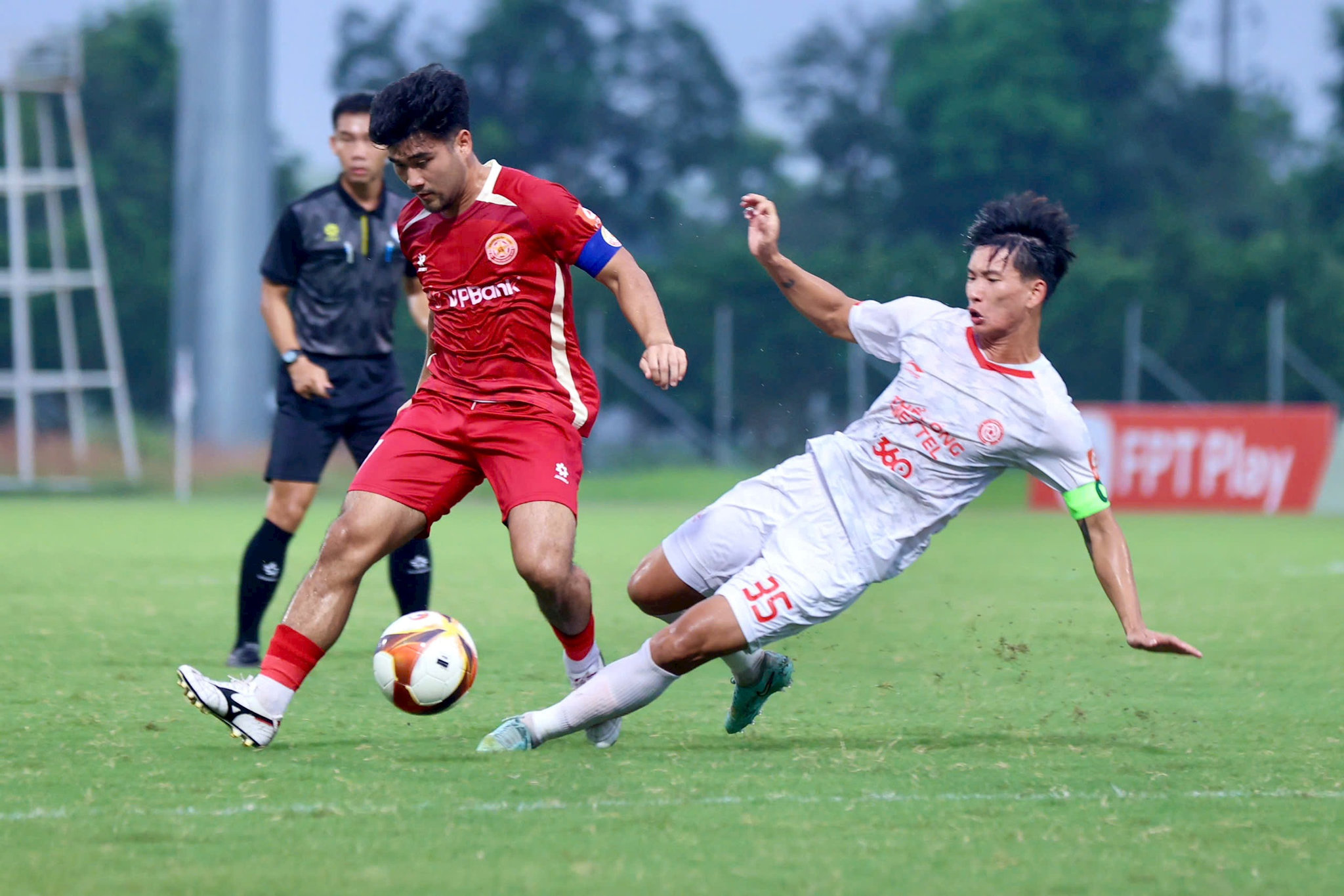 20-u17-the-cong.jpg